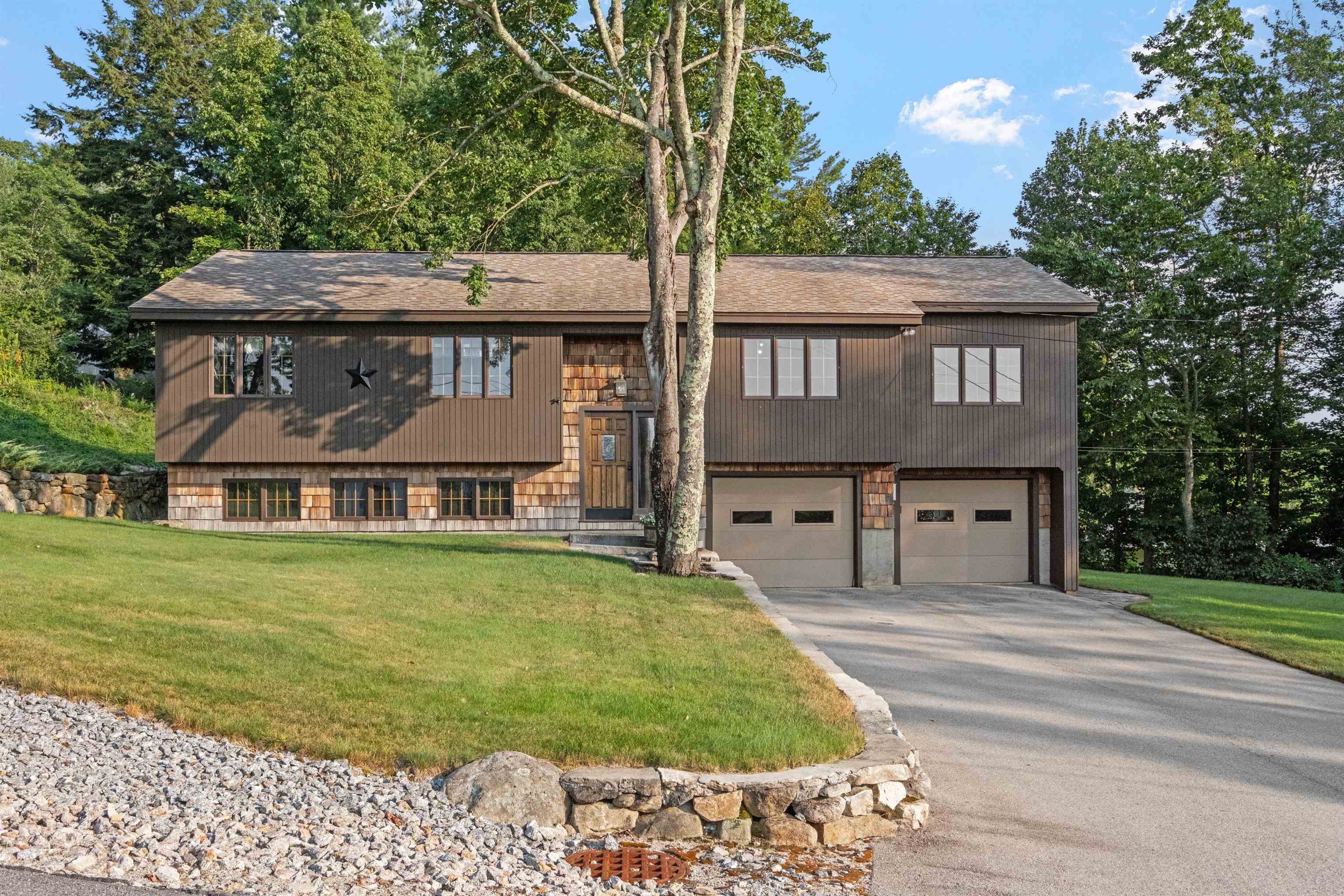 68 Woodwells Garrison Rd, Hopkinton, NH 03229