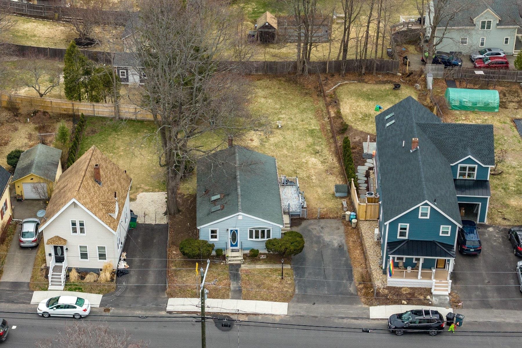 315 Bartlett St, Portsmouth, NH 03801