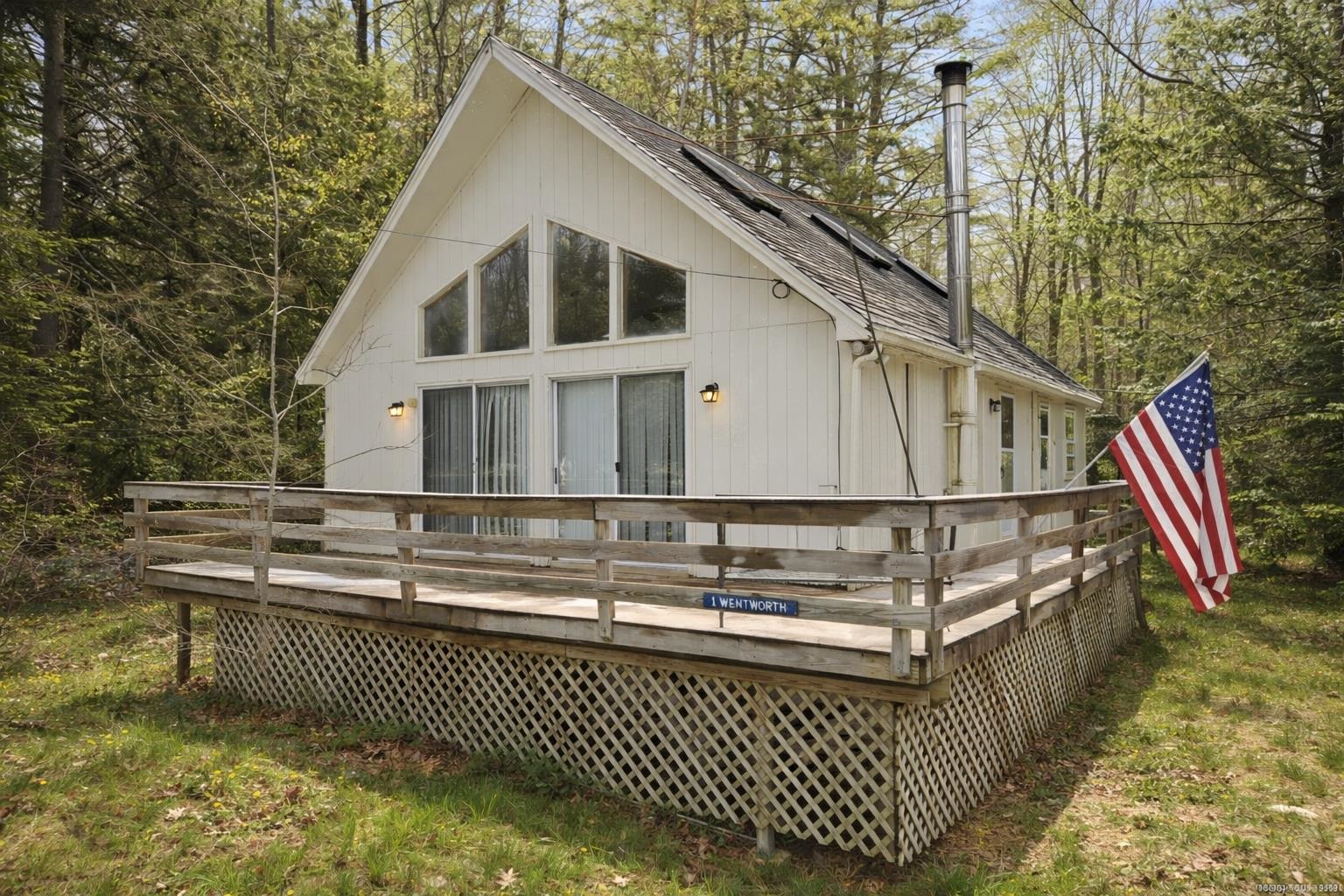 1 Wentworth Ln, Barnstead, NH 03225