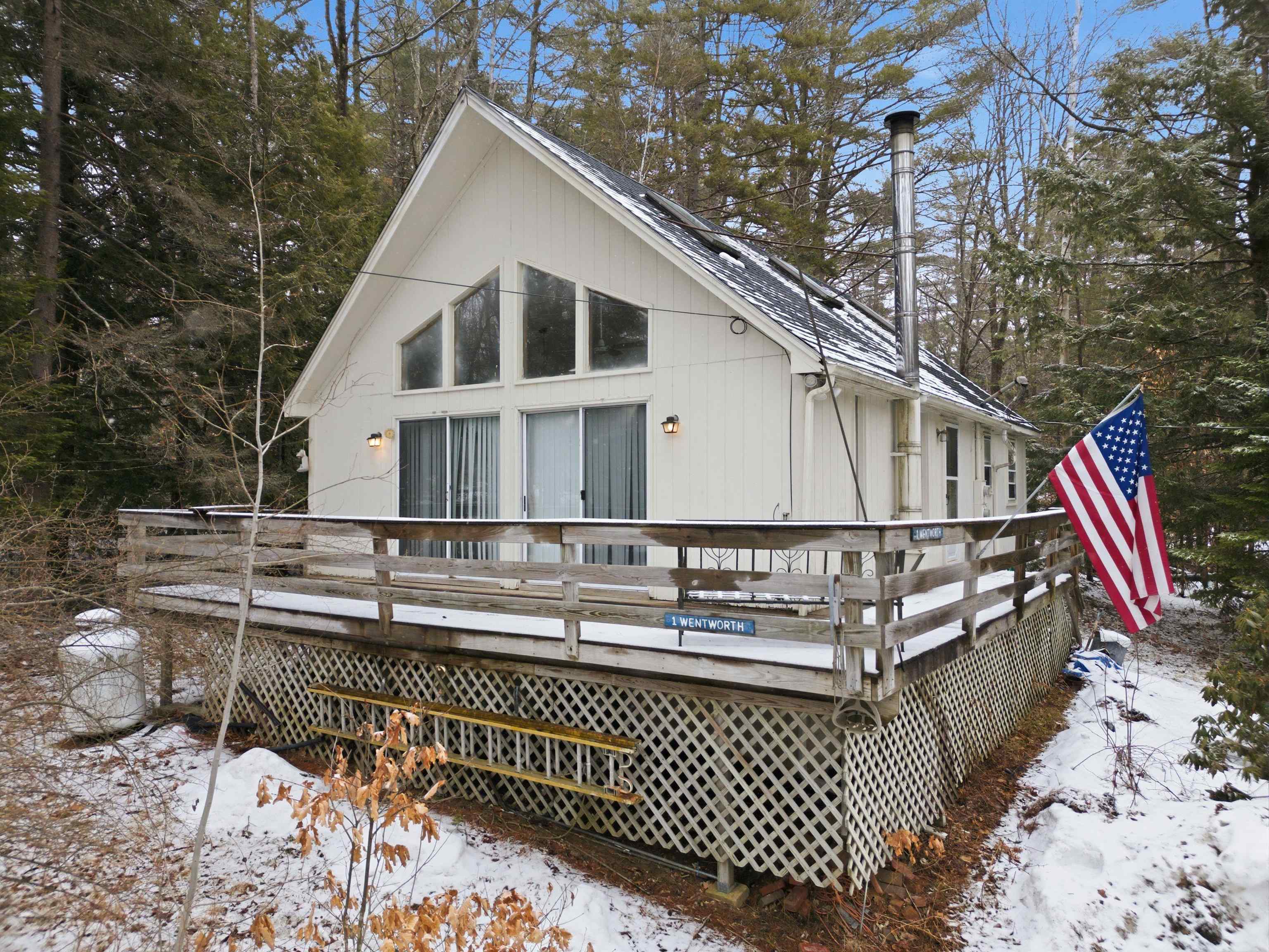 1 Wentworth Ln, Barnstead, NH 03225
