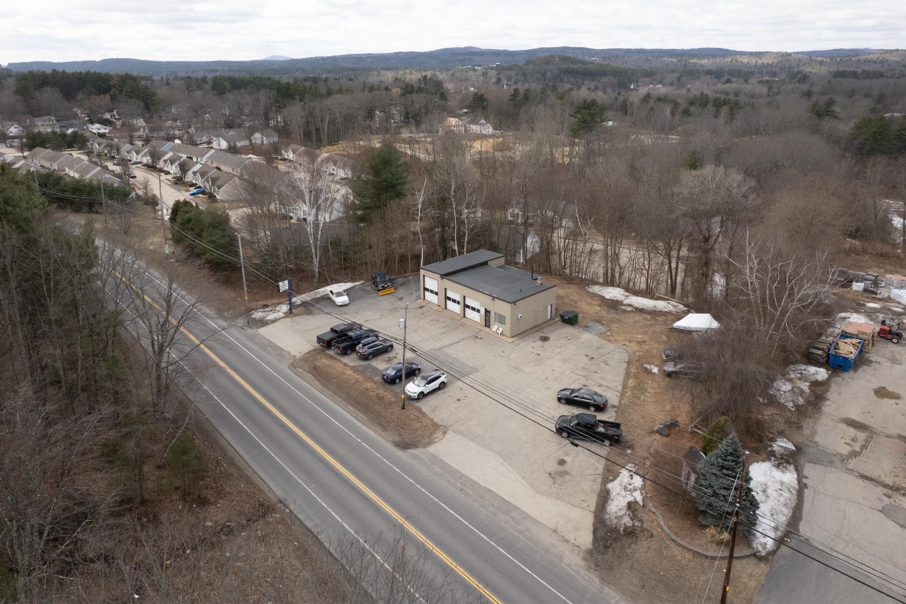 1806 Hooksett Rd, Hooksett, NH 03106