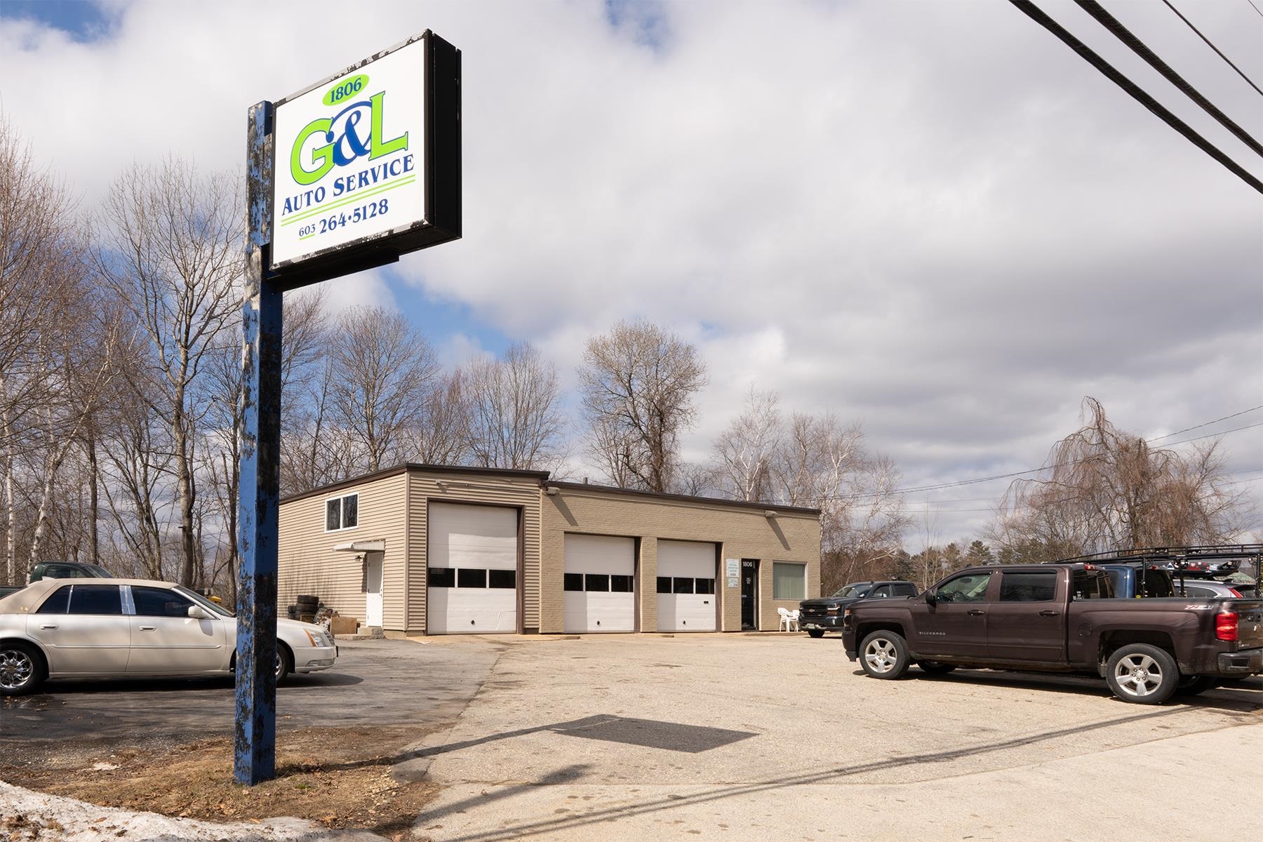 1806 Hooksett Rd, Hooksett, NH 03106