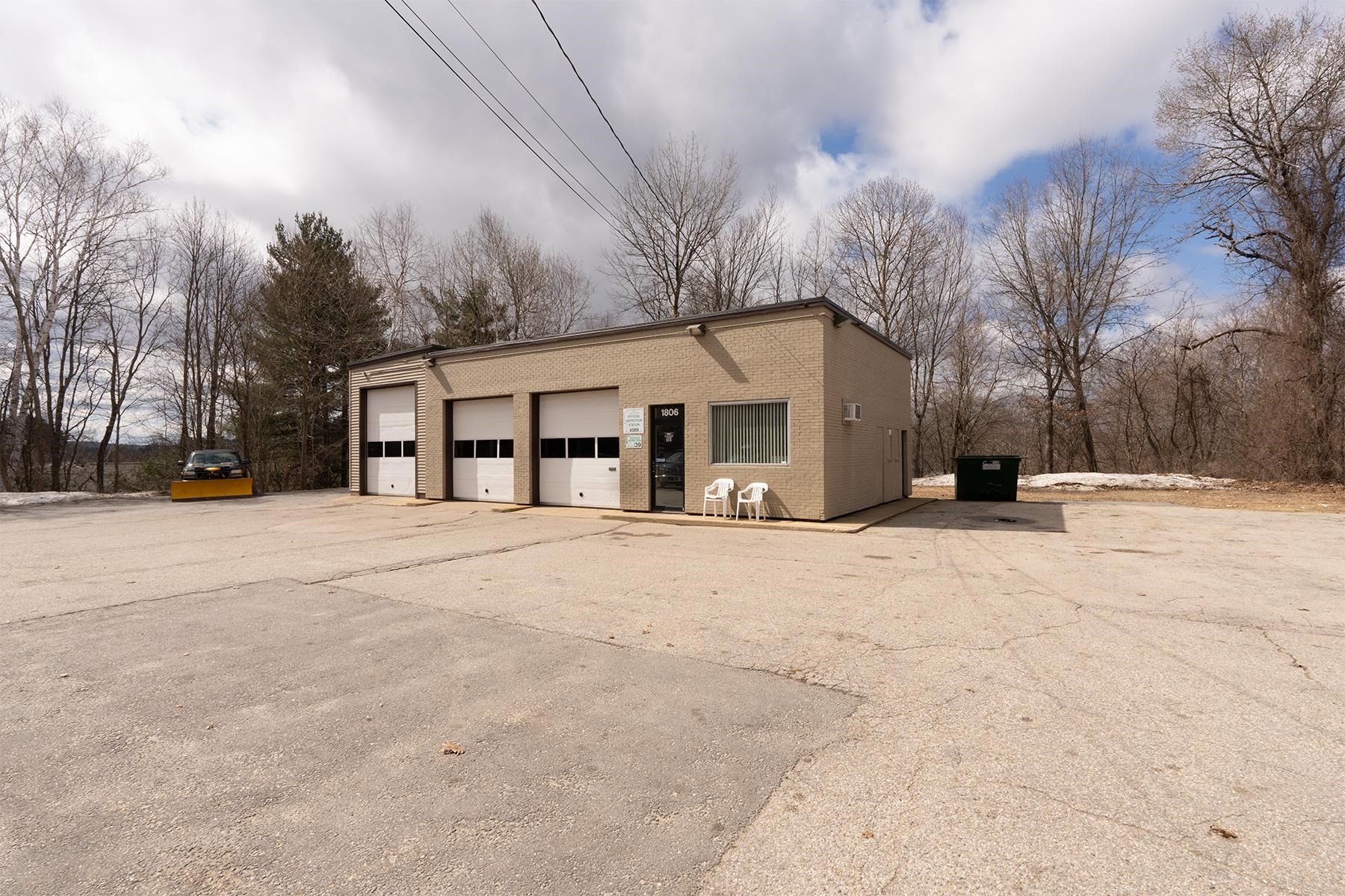 1806 Hooksett Rd, Hooksett, NH 03106