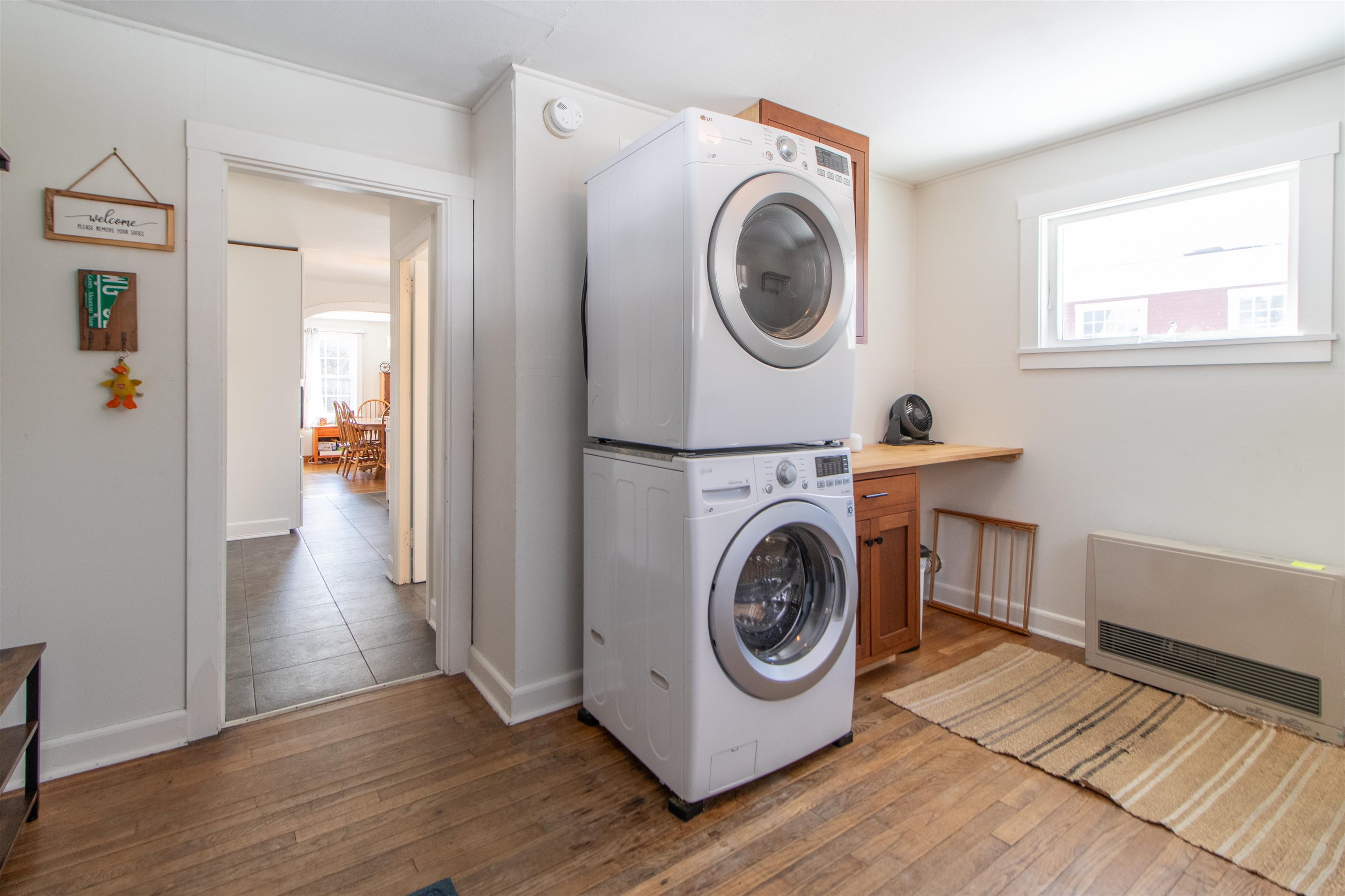 Mudroom-Laundry room