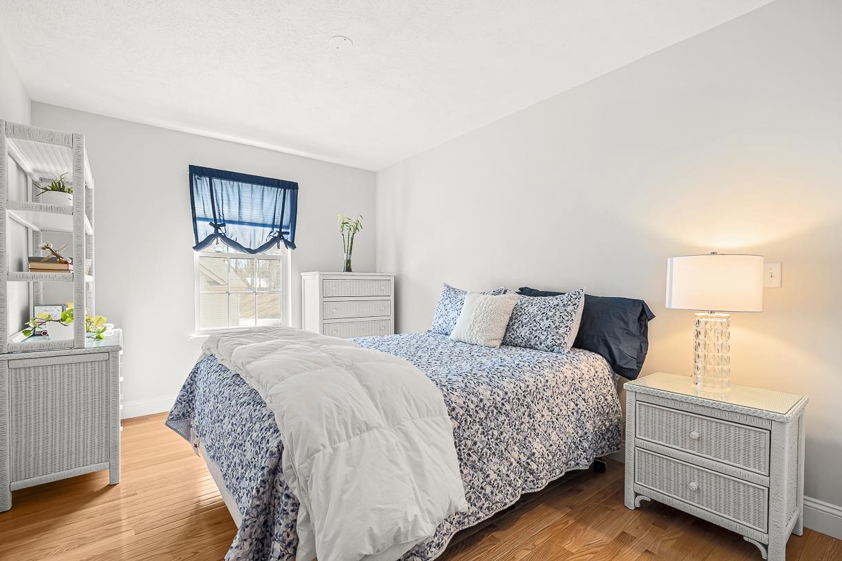 154 Hall Rd, Fremont, NH 03044