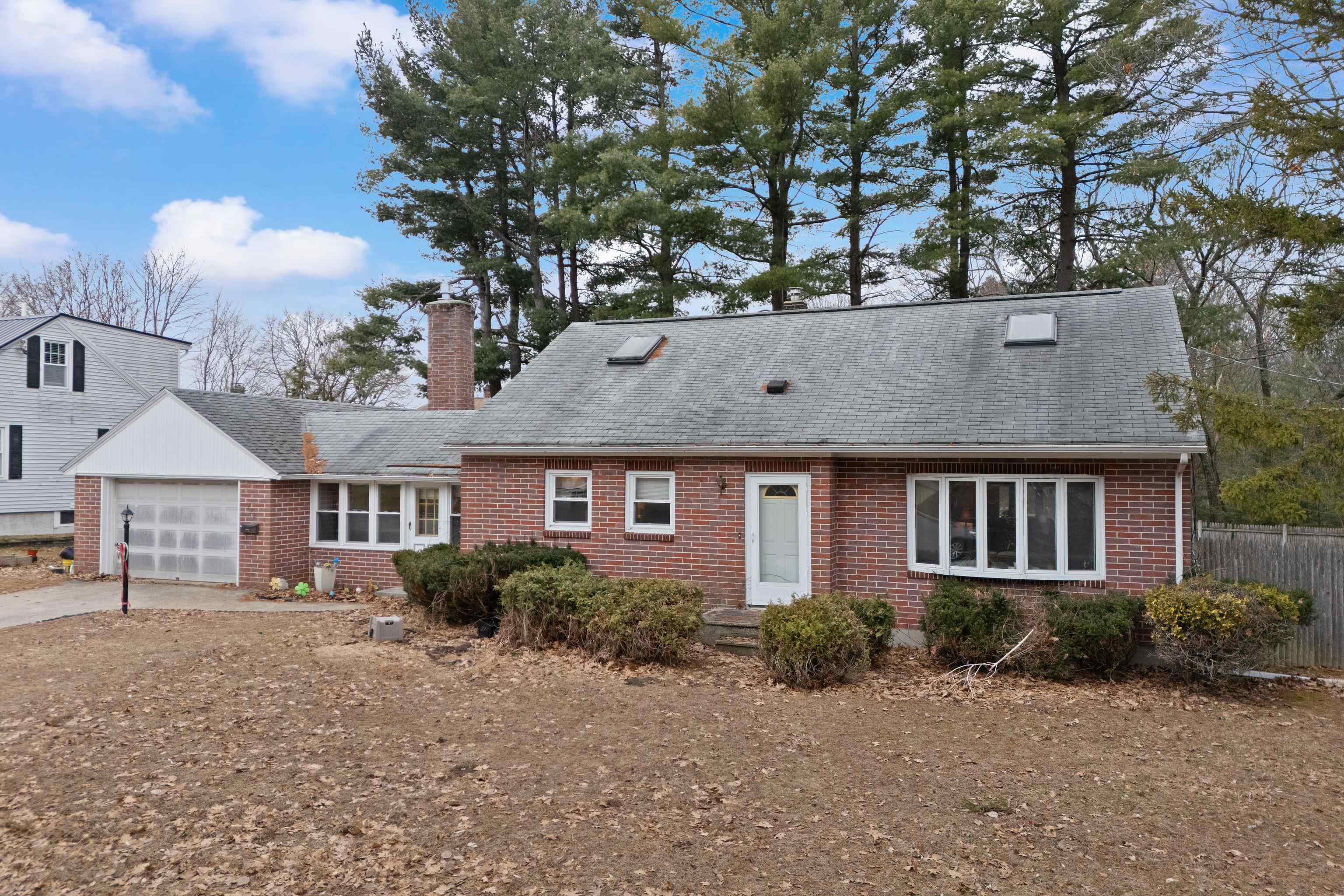 222 Biron St, Manchester, NH 03102