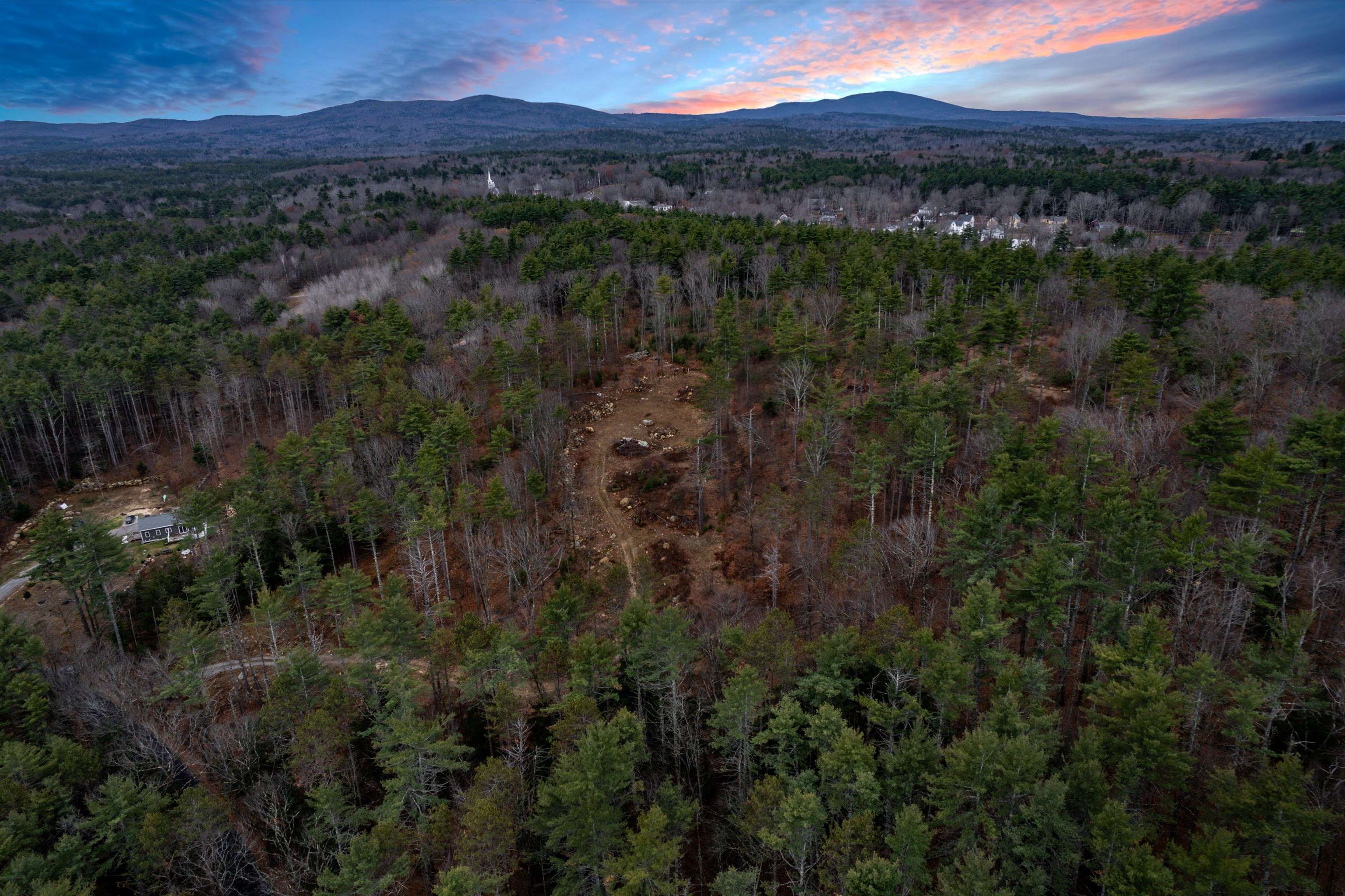 17 Todd Rd, Francestown, NH 03043