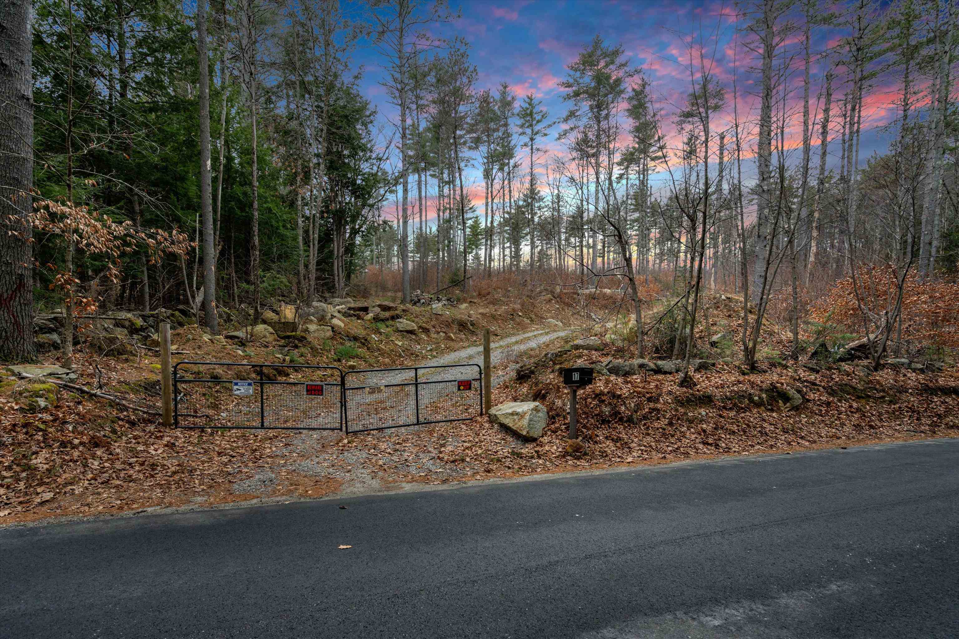 17 Todd Rd, Francestown, NH 03043