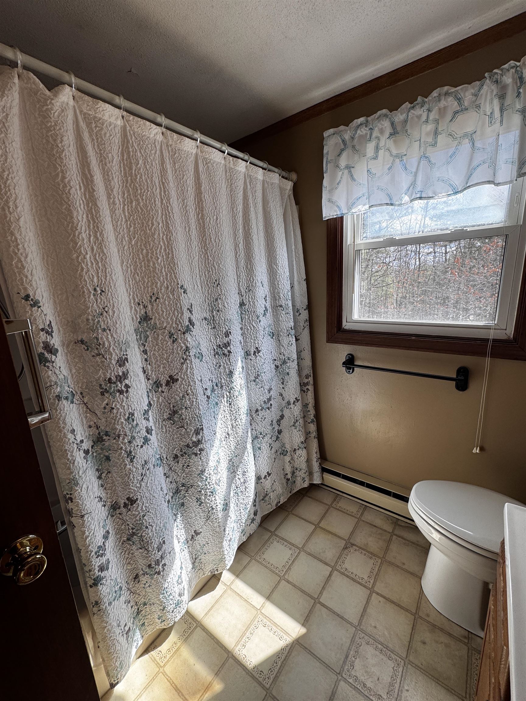 150 Porcupine Cir, Salem, NH 03079-4829