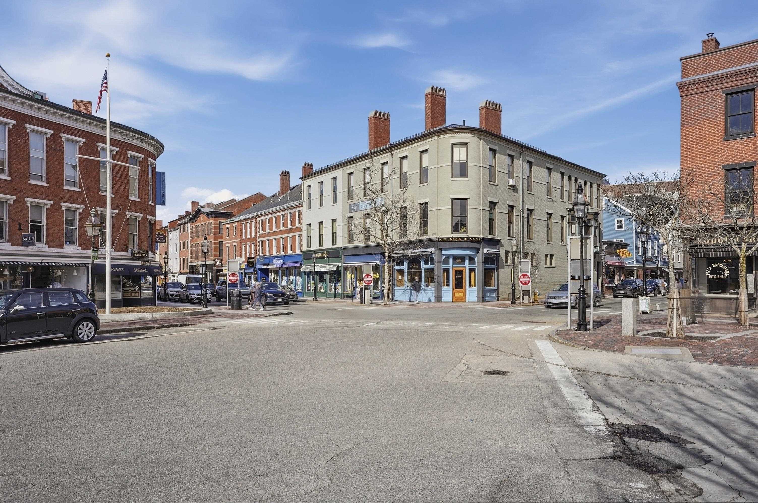 413 Islington St, Portsmouth, NH 03801