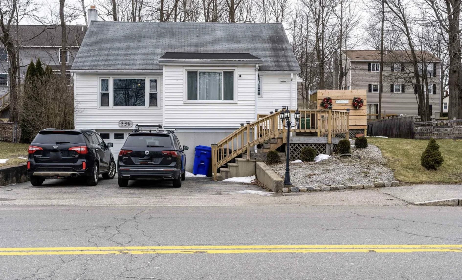 336 Rockland Ave, Manchester, NH 03102