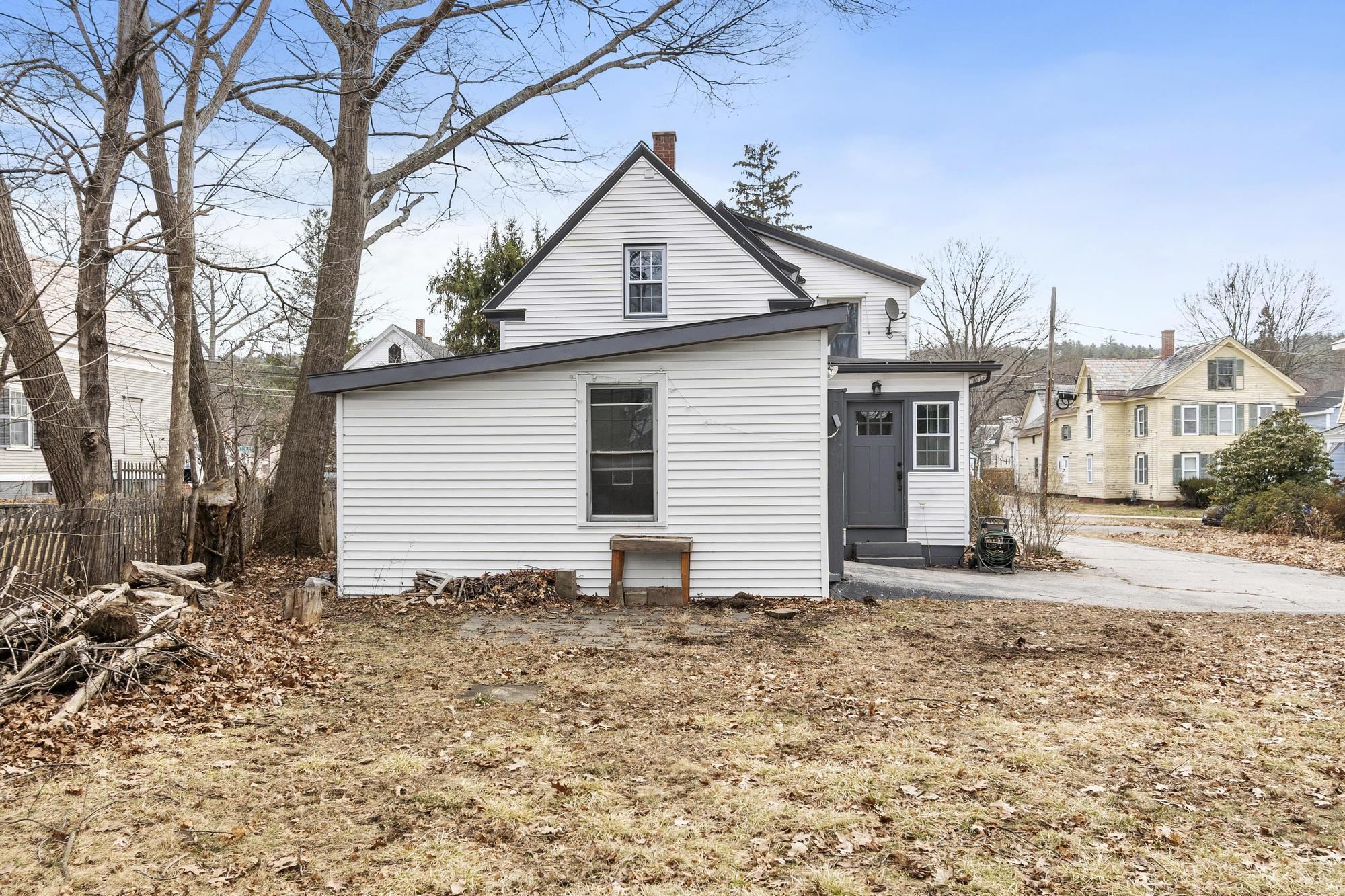 66 Beech St, Keene, NH 03431