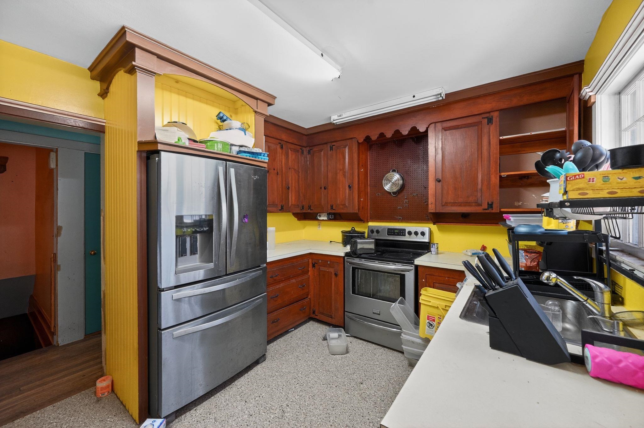 31 Bible Hill Rd, Bennington, NH 03442