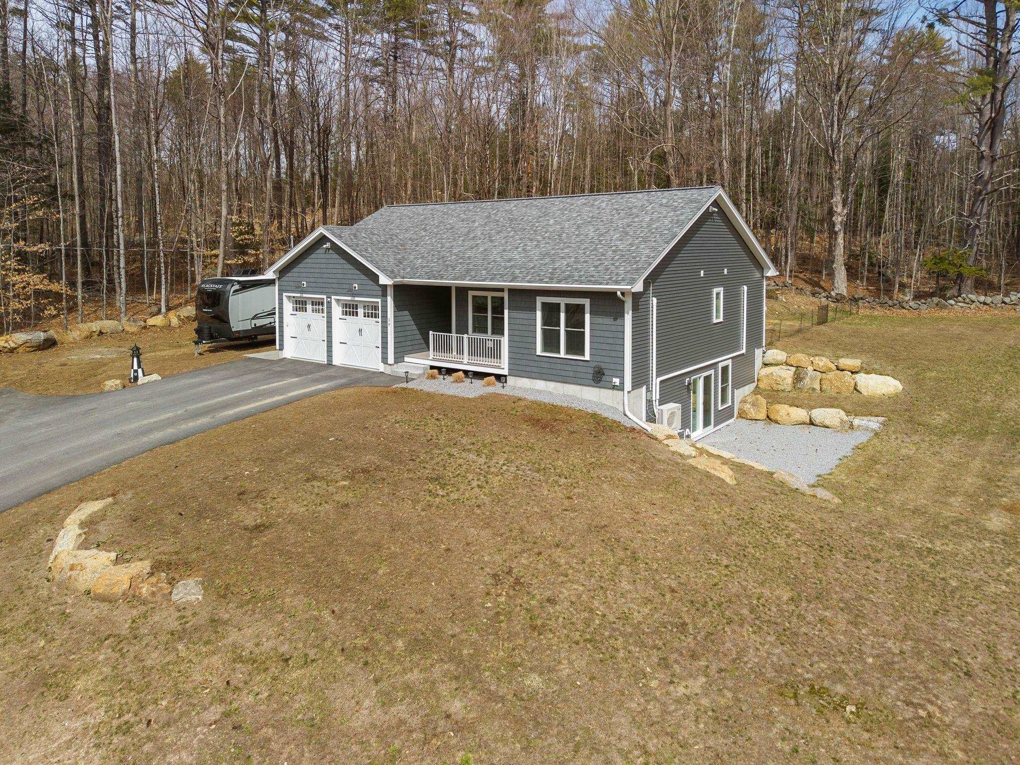 17 Fairgrounds Rd, Bradford, NH 03221