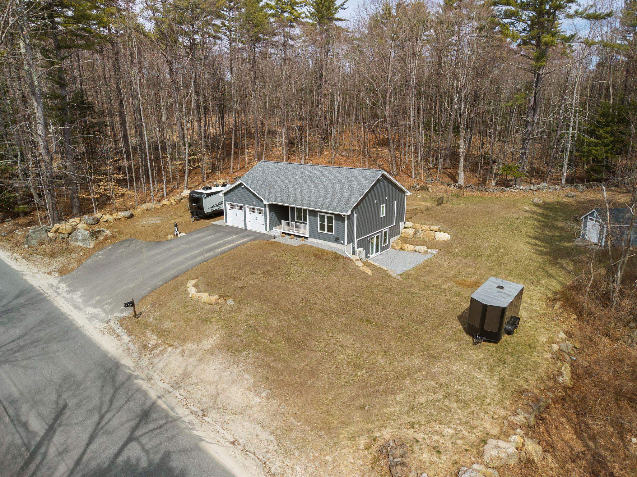 17 Fairgrounds Rd, Bradford, NH 03221
