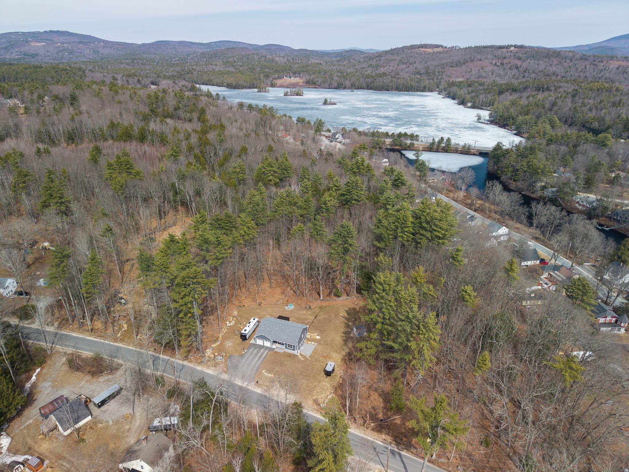 17 Fairgrounds Rd, Bradford, NH 03221