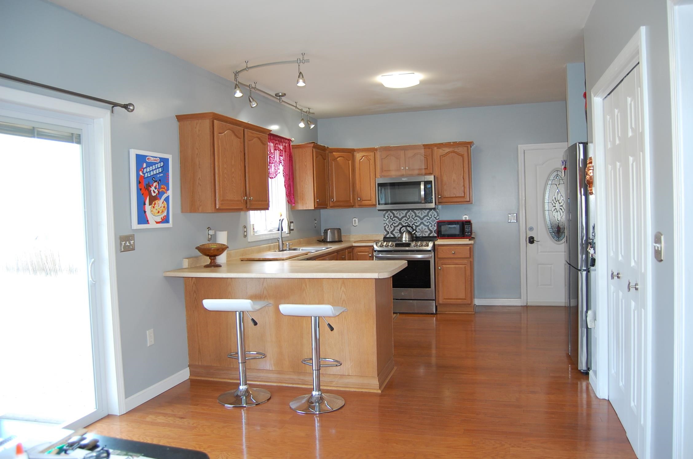 214 Dearborn Rd, Pembroke, NH 03275