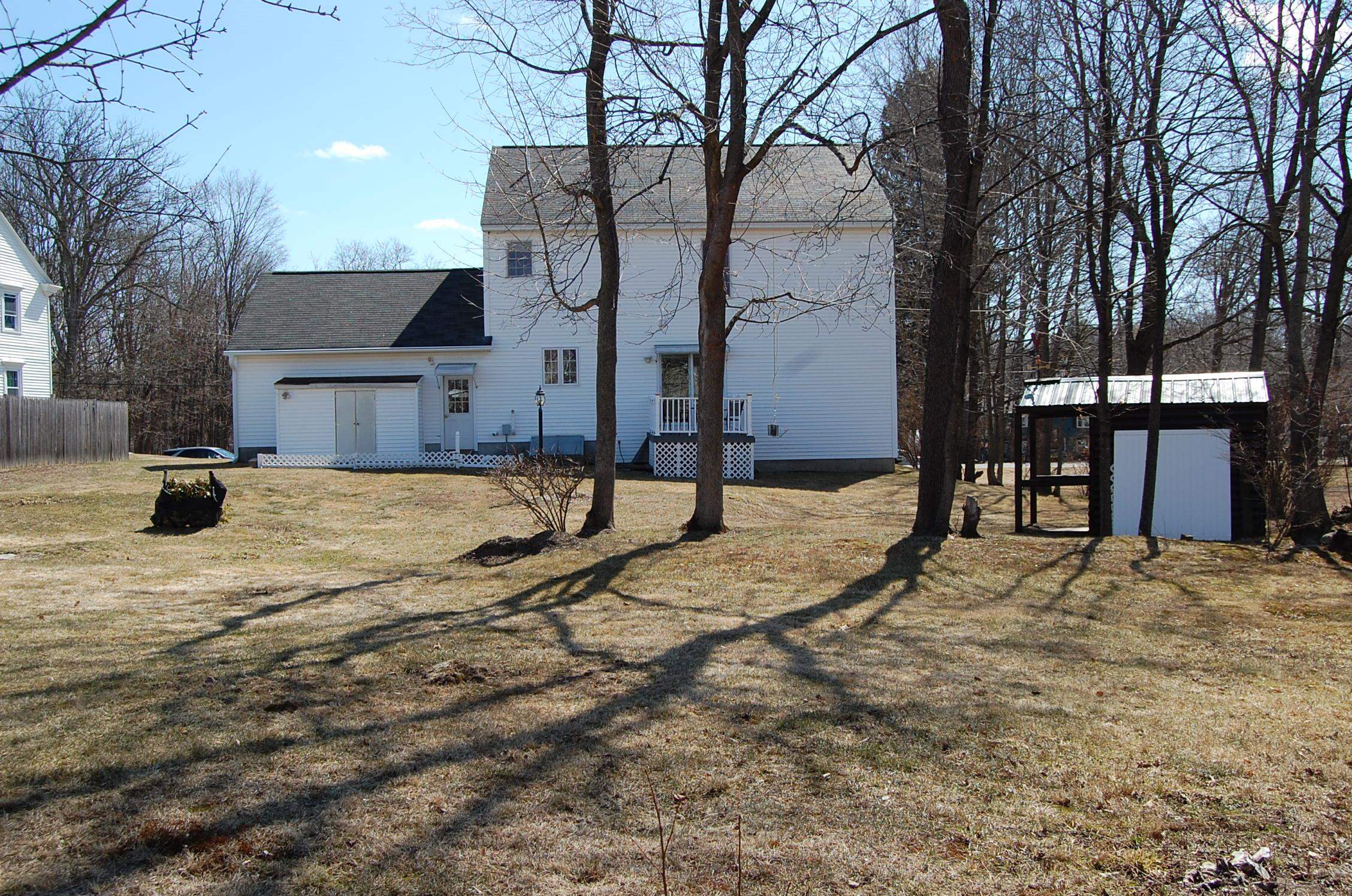 214 Dearborn Rd, Pembroke, NH 03275