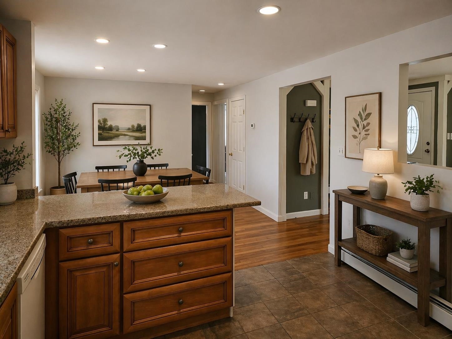 4 Fran Ave, Plaistow, NH 03865