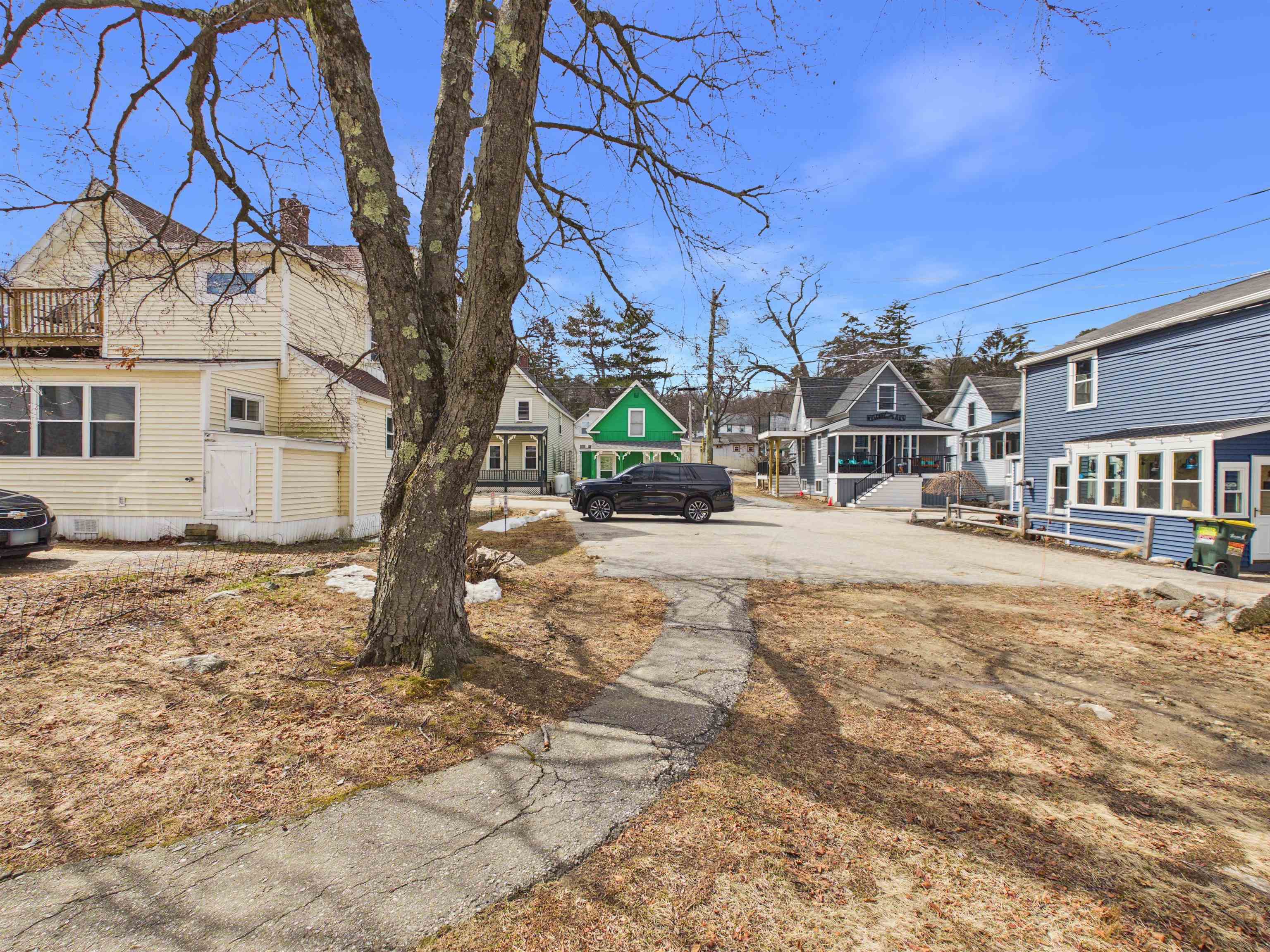 7 Morris Ave, Laconia, NH 03246