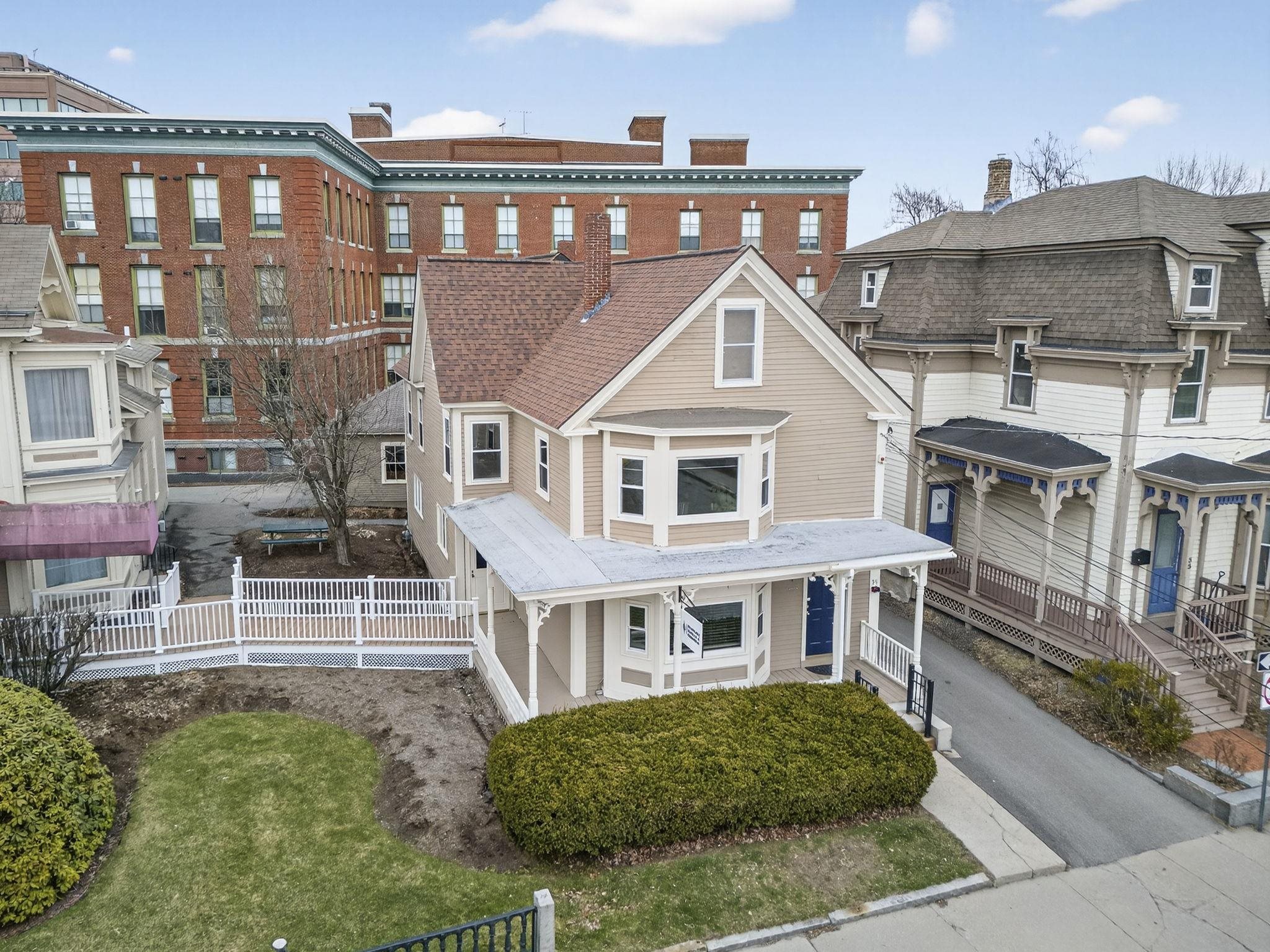 35 E Pearl St, Nashua, NH 03060