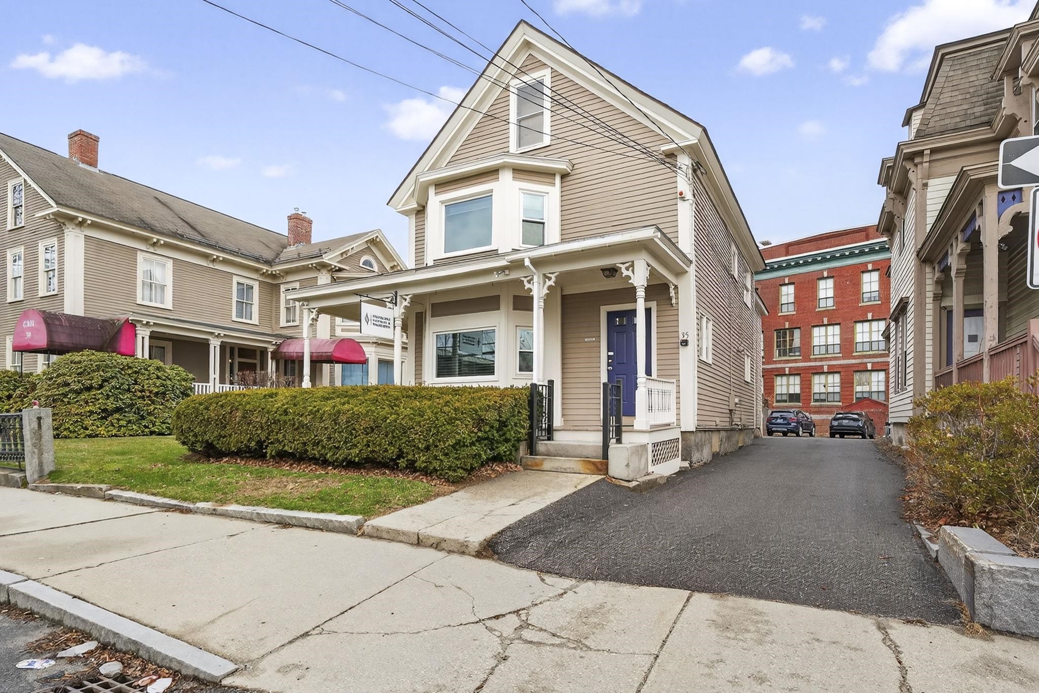 35 E Pearl St, Nashua, NH 03060