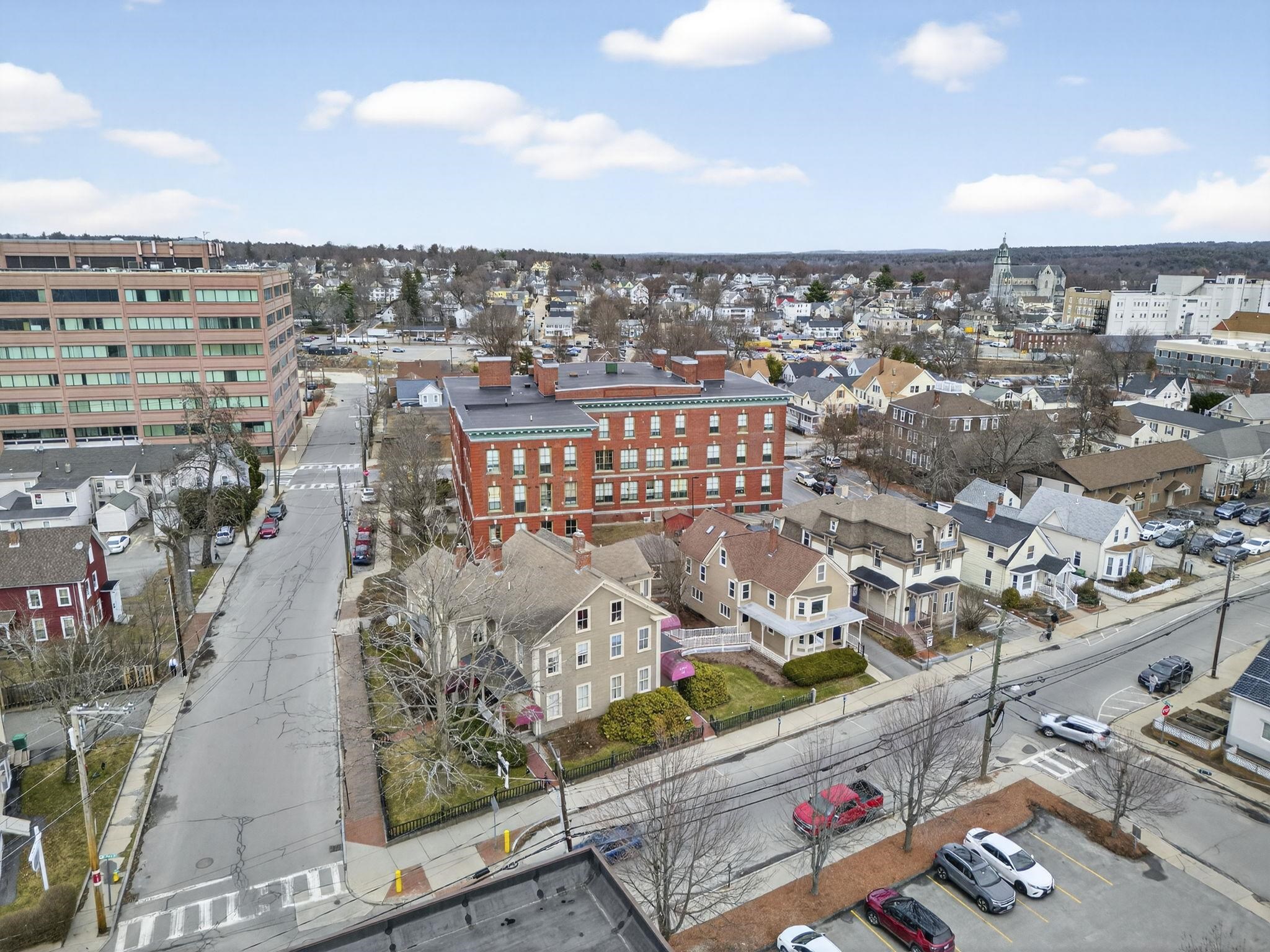 35 E Pearl St, Nashua, NH 03060