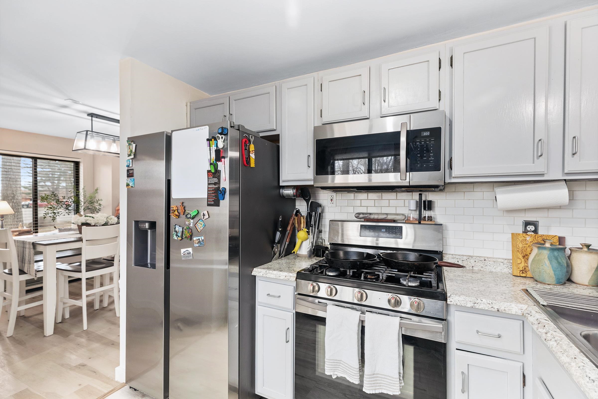 65 Dunvegan Woods Dr, Hampton, NH 03842