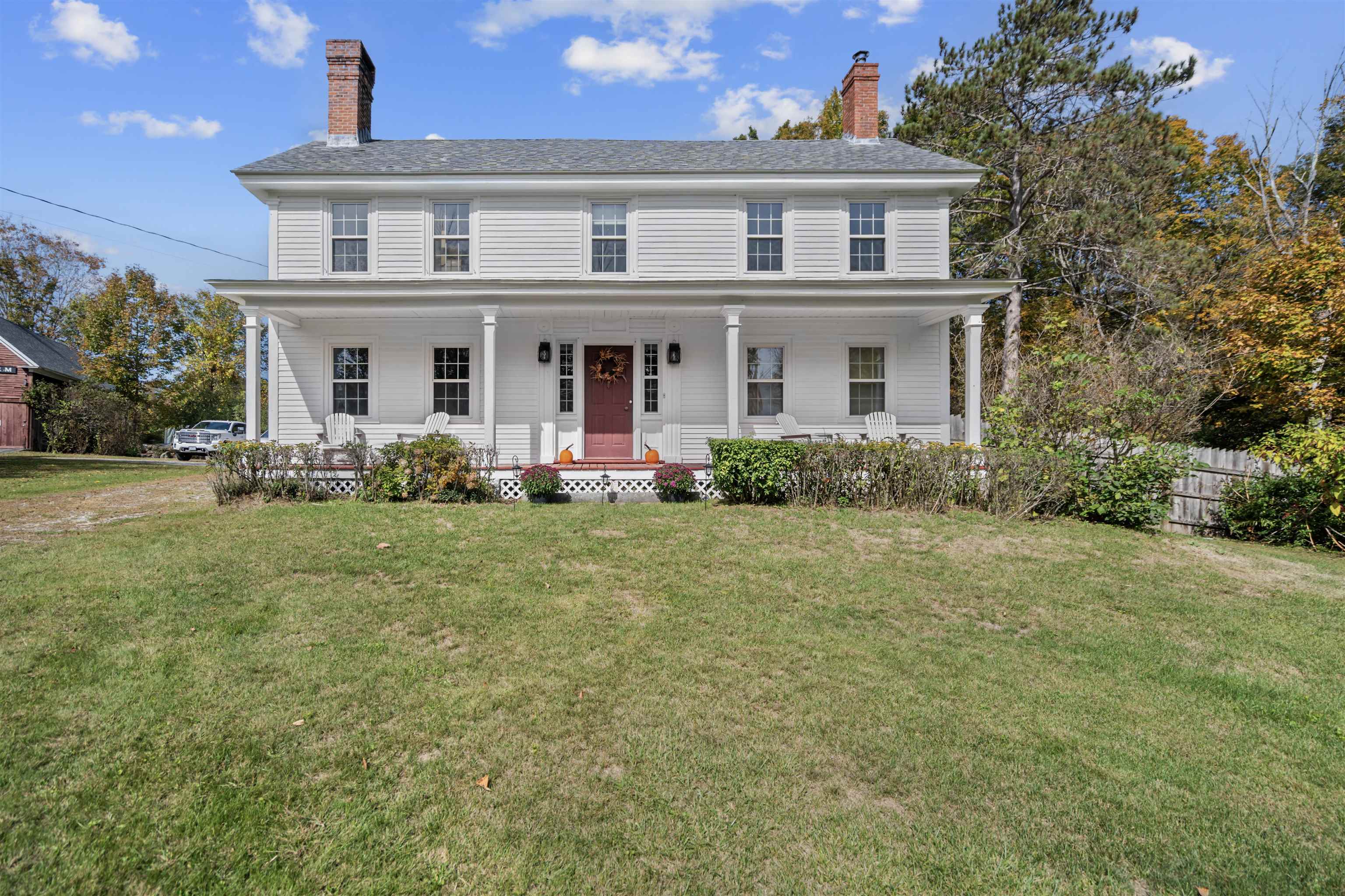 447 Center Rd, Hillsborough, NH 03244