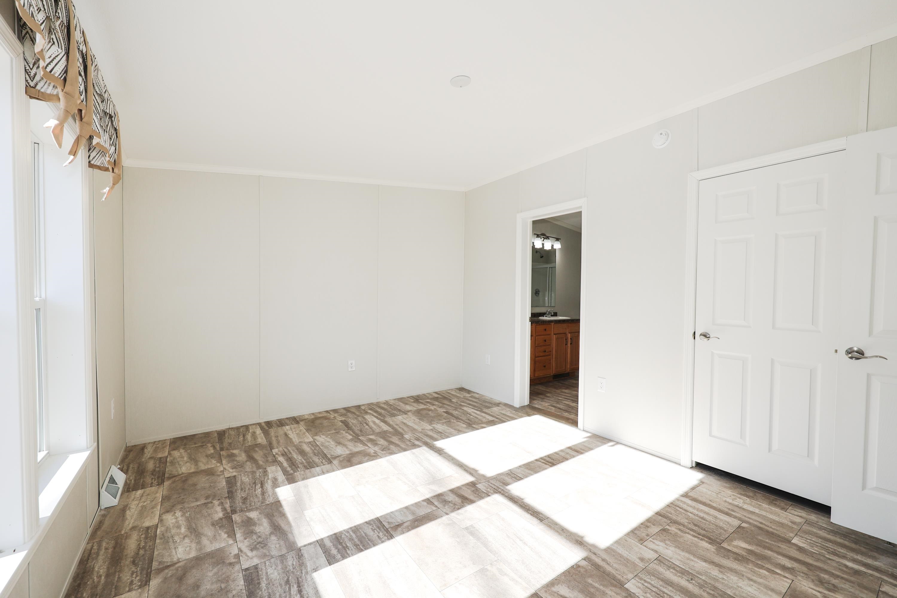 9 Sargent Pl, Gilford, NH 03249