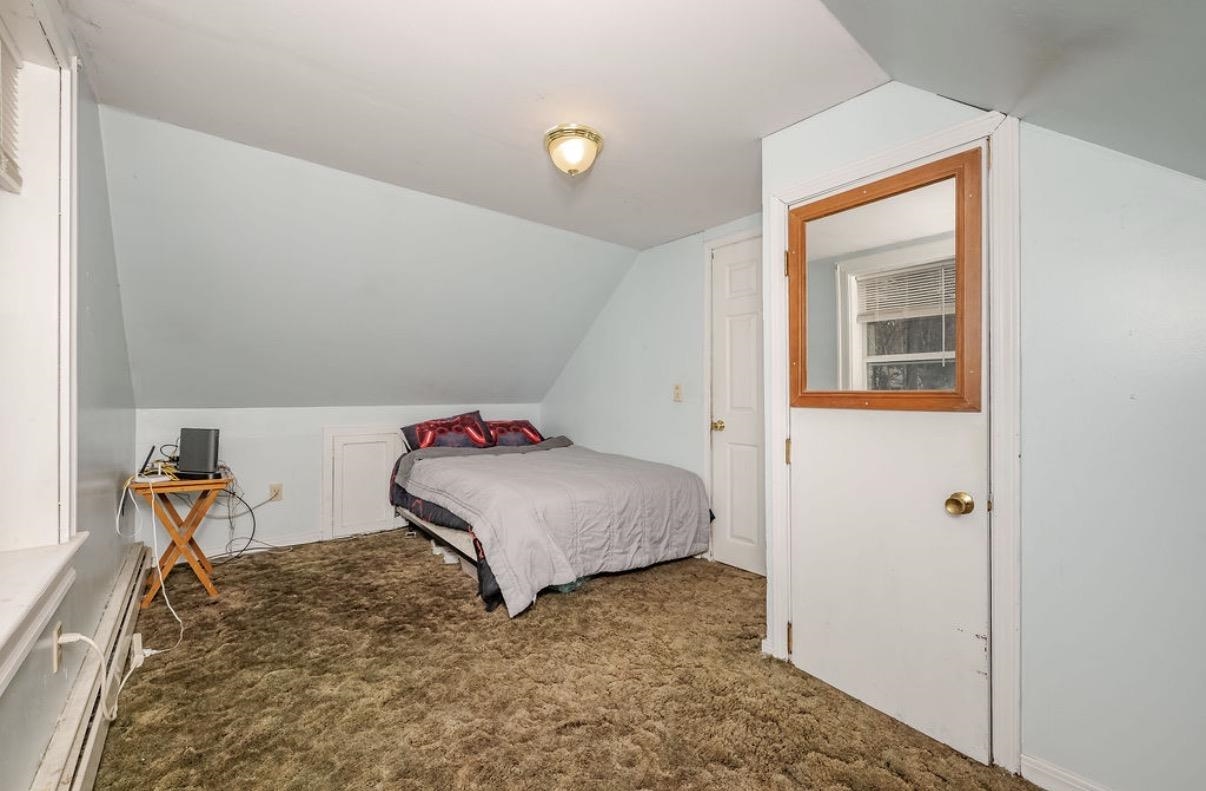 392 Whittier Dr, Fremont, NH 03044