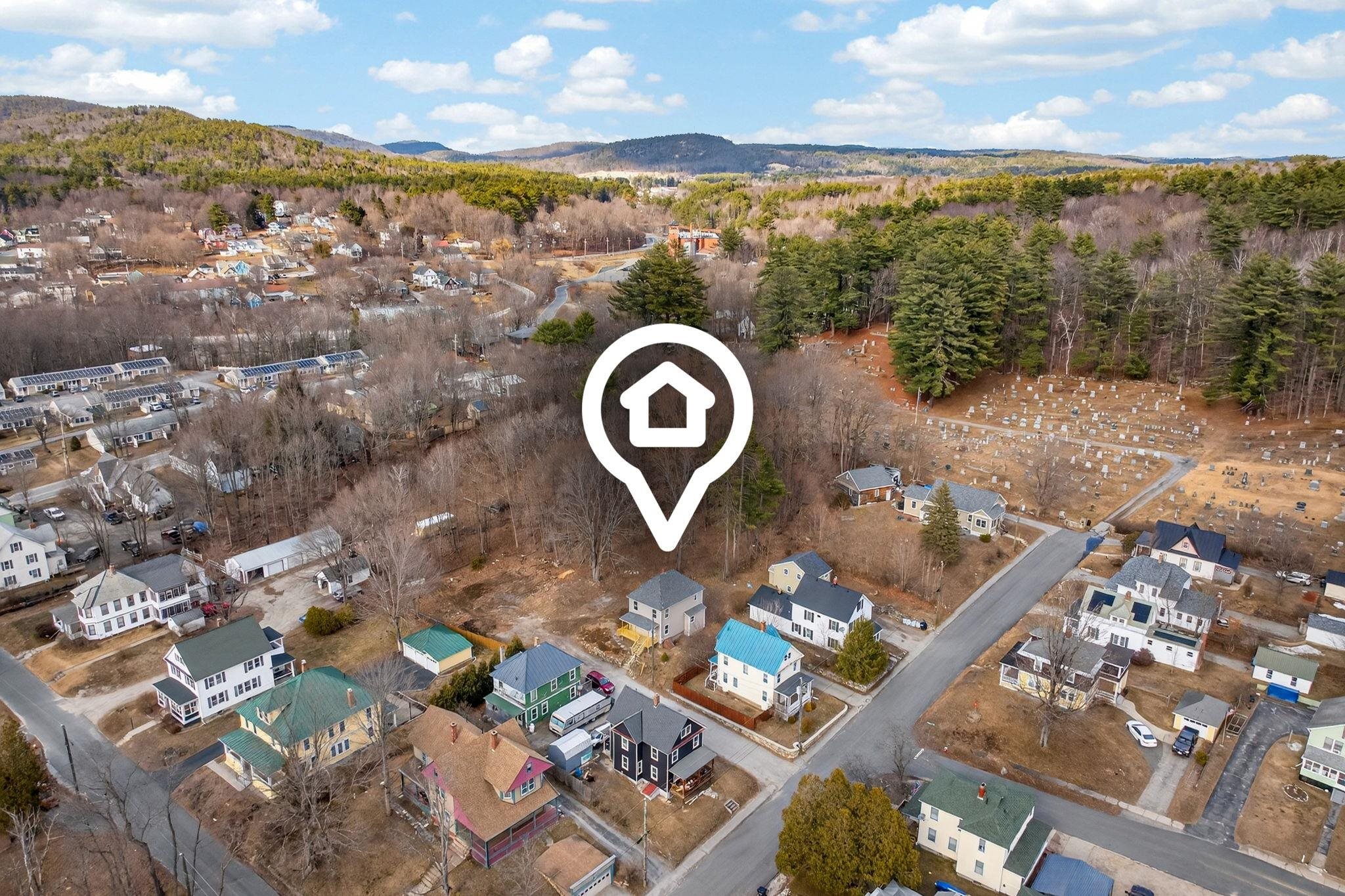 52 Church St, Newport, NH 03773