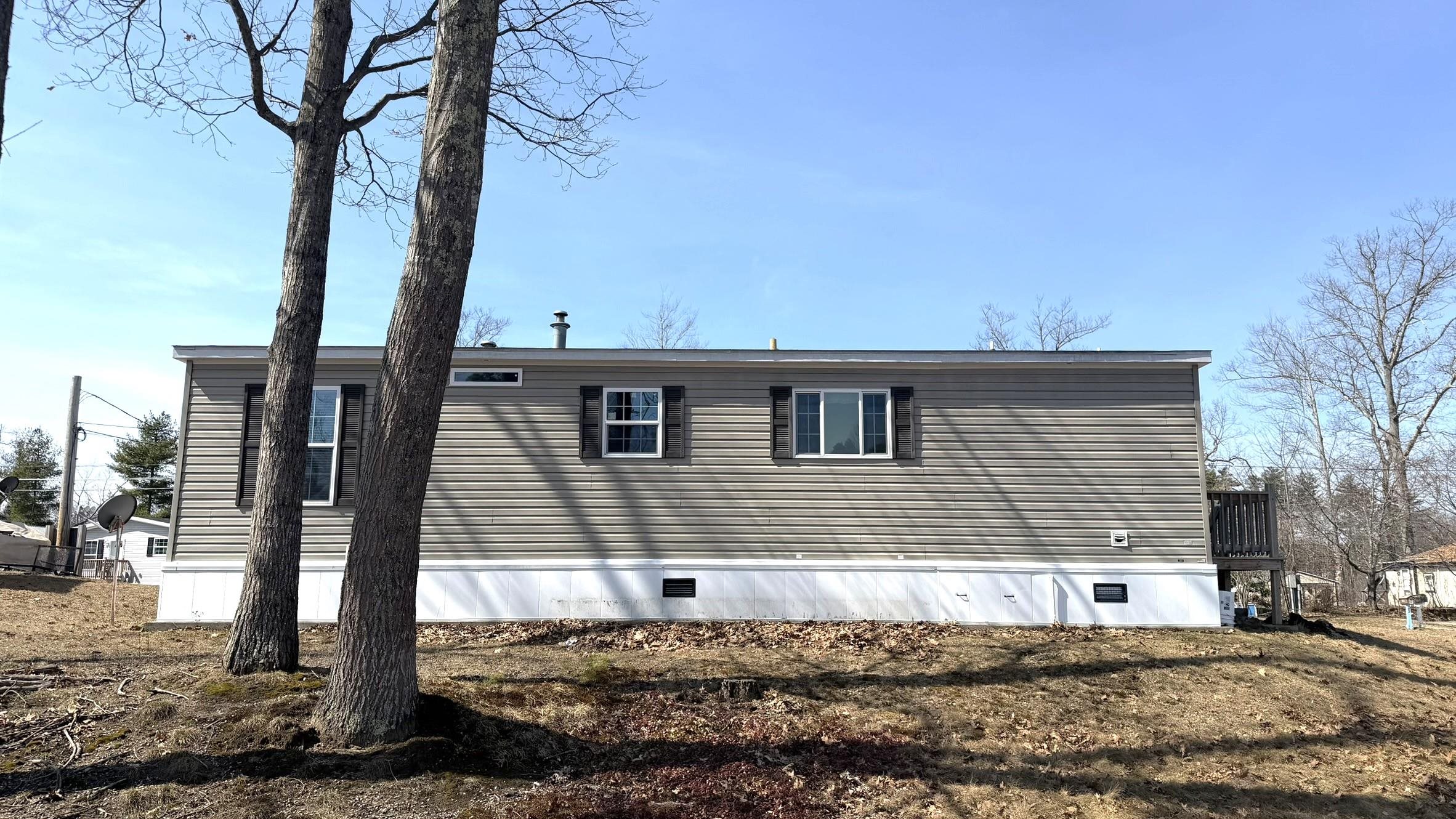 57 Riverview Dr, Rochester, NH 03867