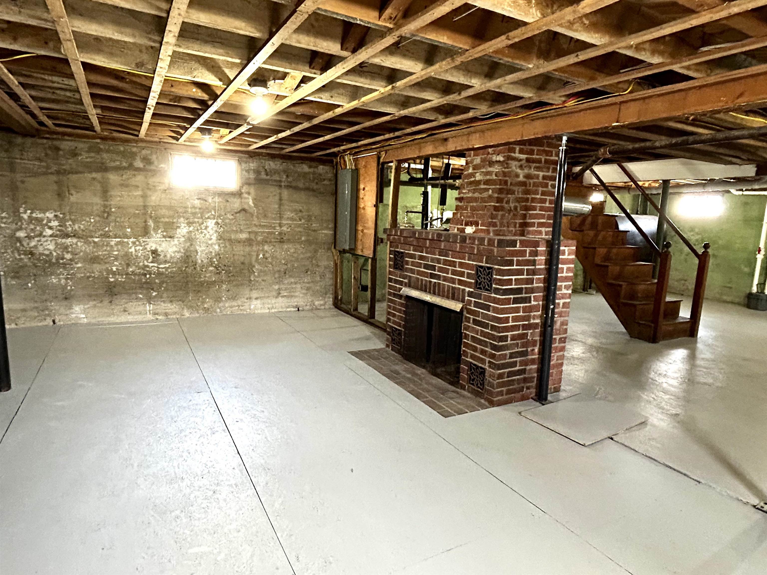 7 Towle Ave, Hampton, NH 03842