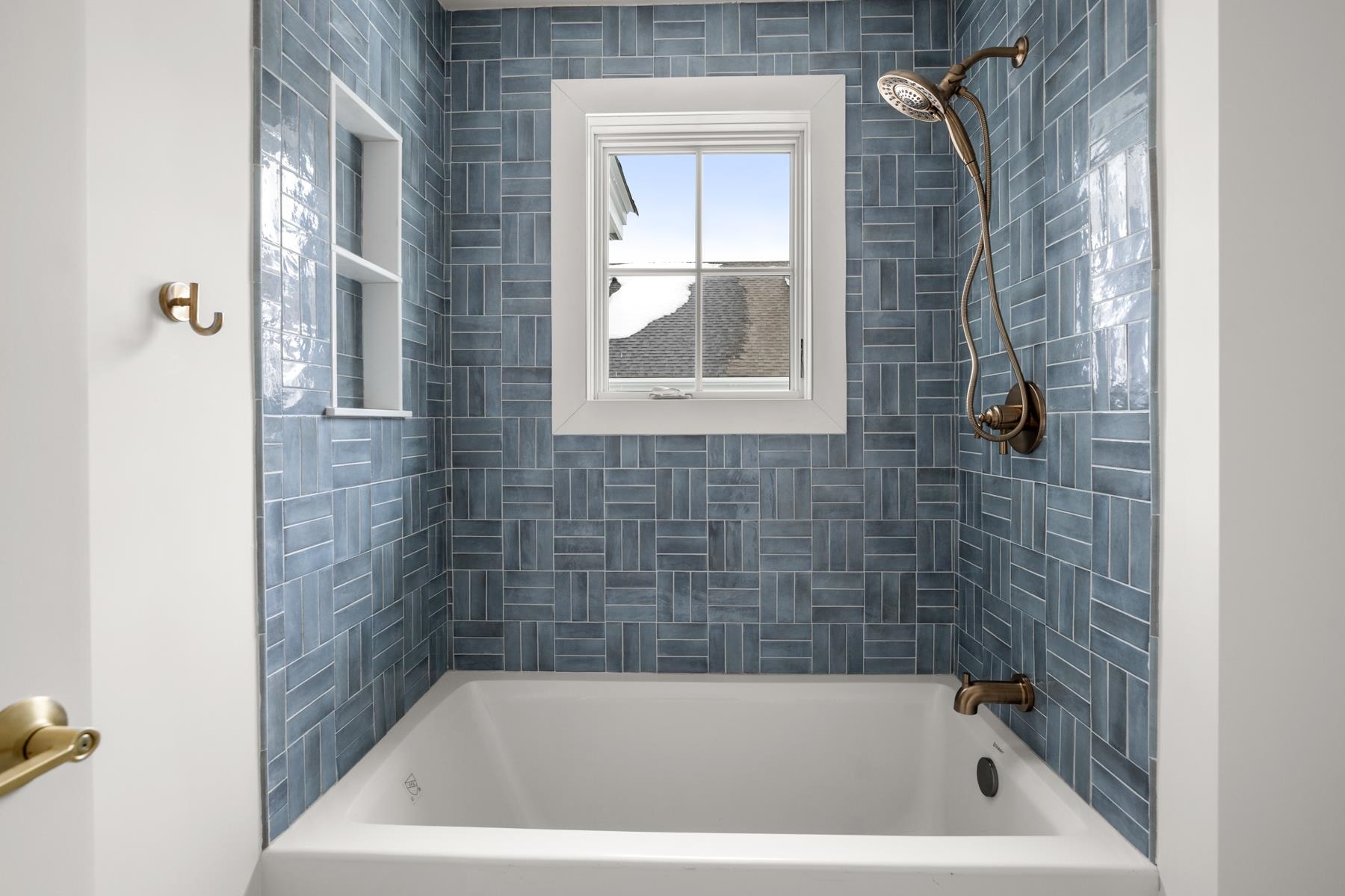 76 Wadleigh St, Exeter, NH 03833