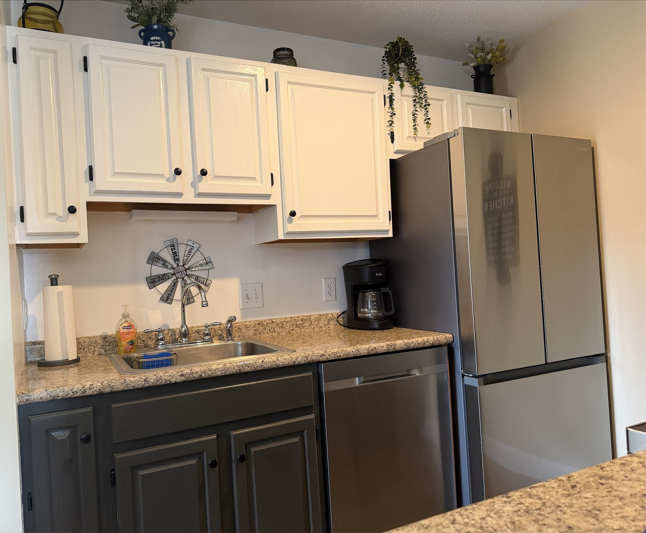 22 Circle Dr, Ashland, NH 03217