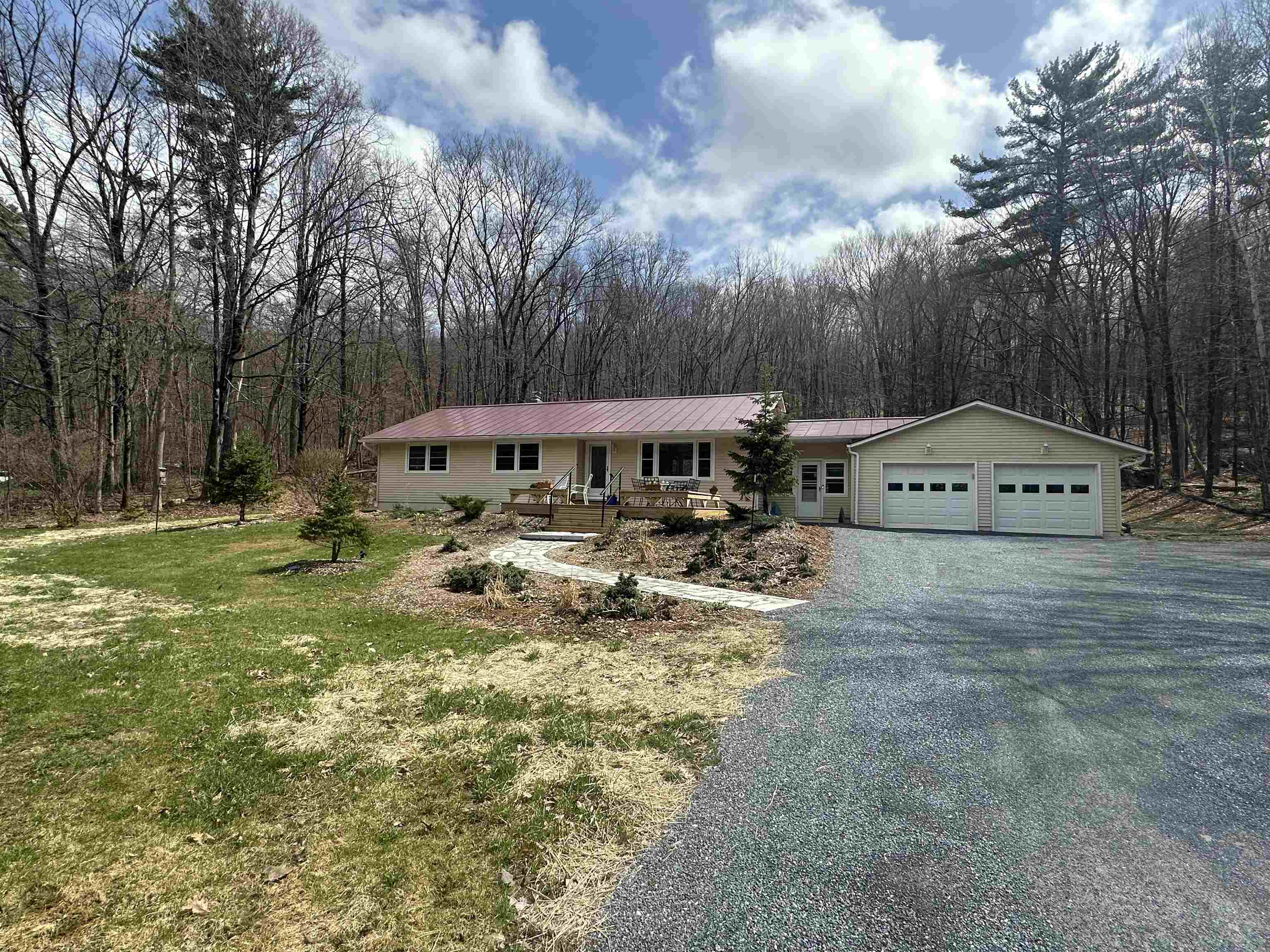 Leicester VT&nbsp;Home for sale $$468,000 $180 per sq.ft.