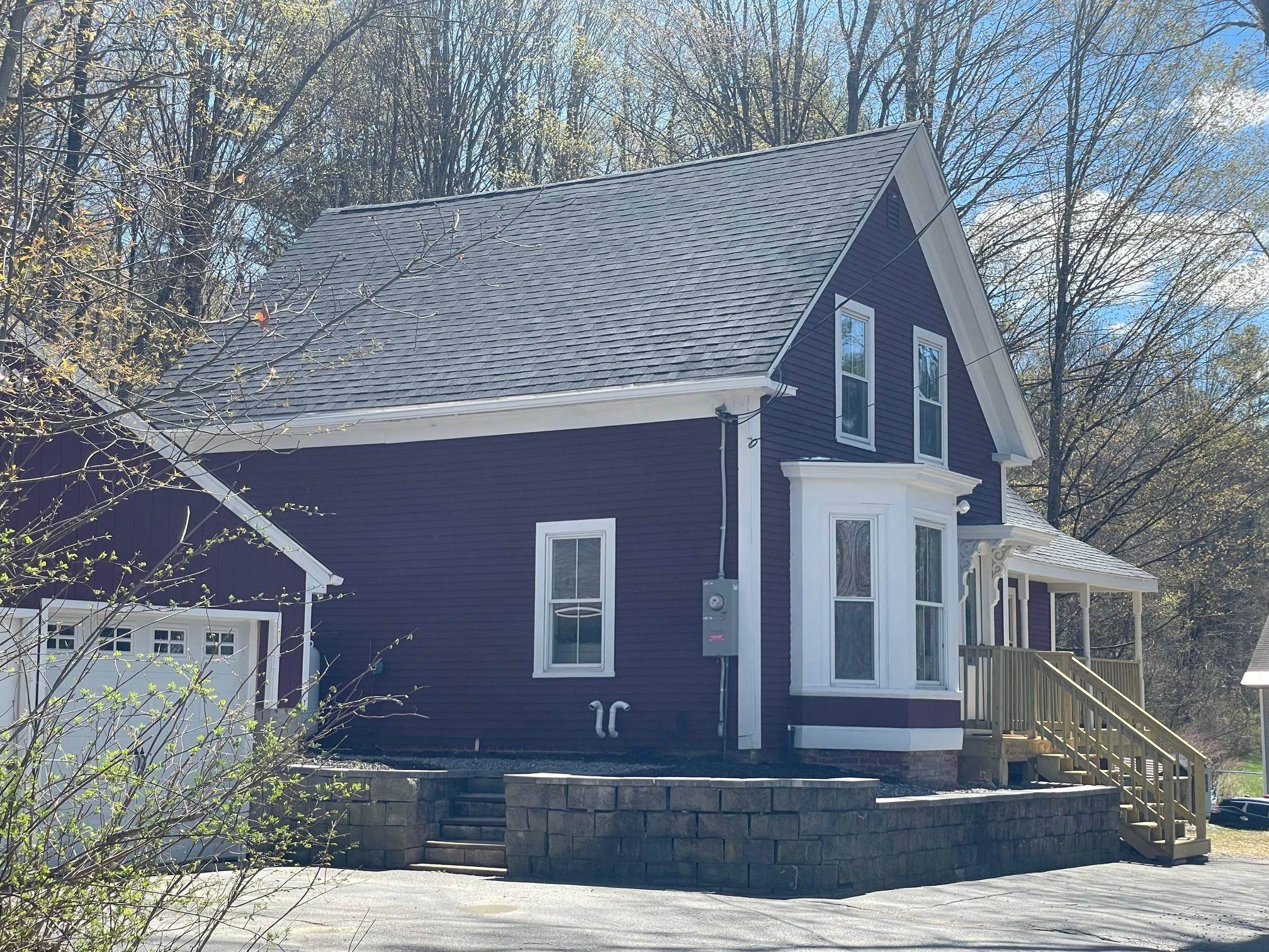 Swanzey NH&nbsp;Home for sale $$398,000 $269 per sq.ft.