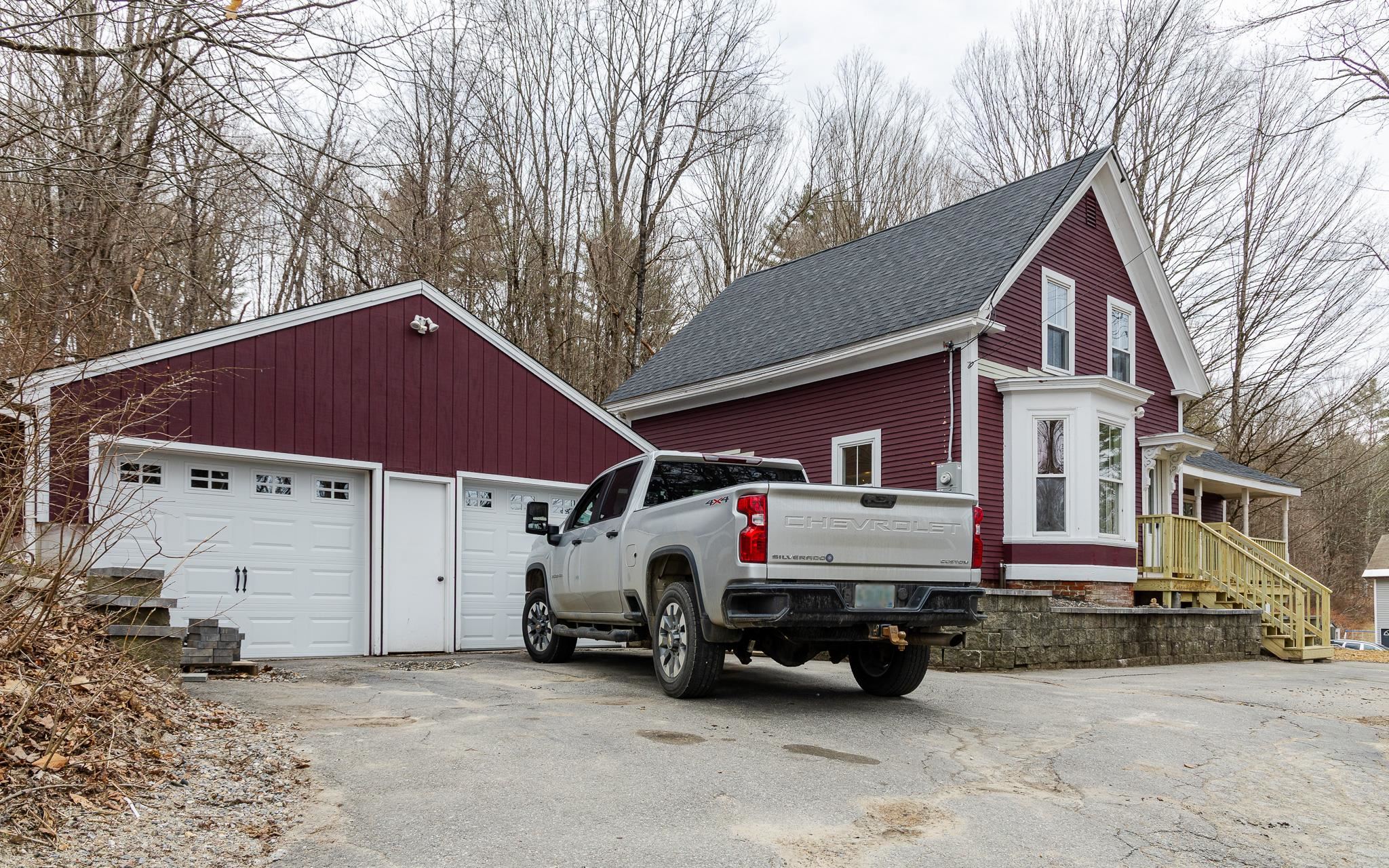 10 Hillside Ave, Swanzey, NH 03446