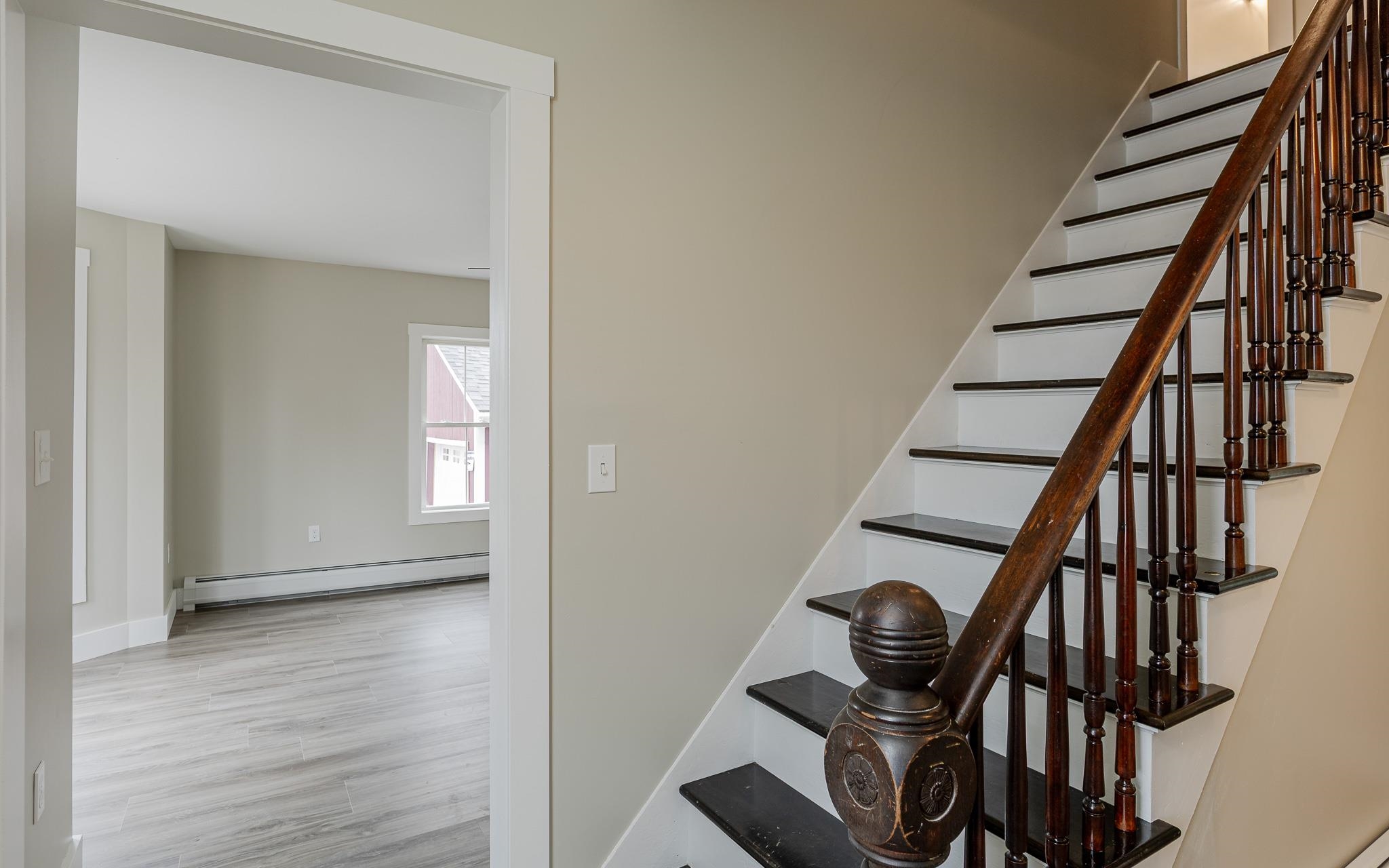 10 Hillside Ave, Swanzey, NH 03446