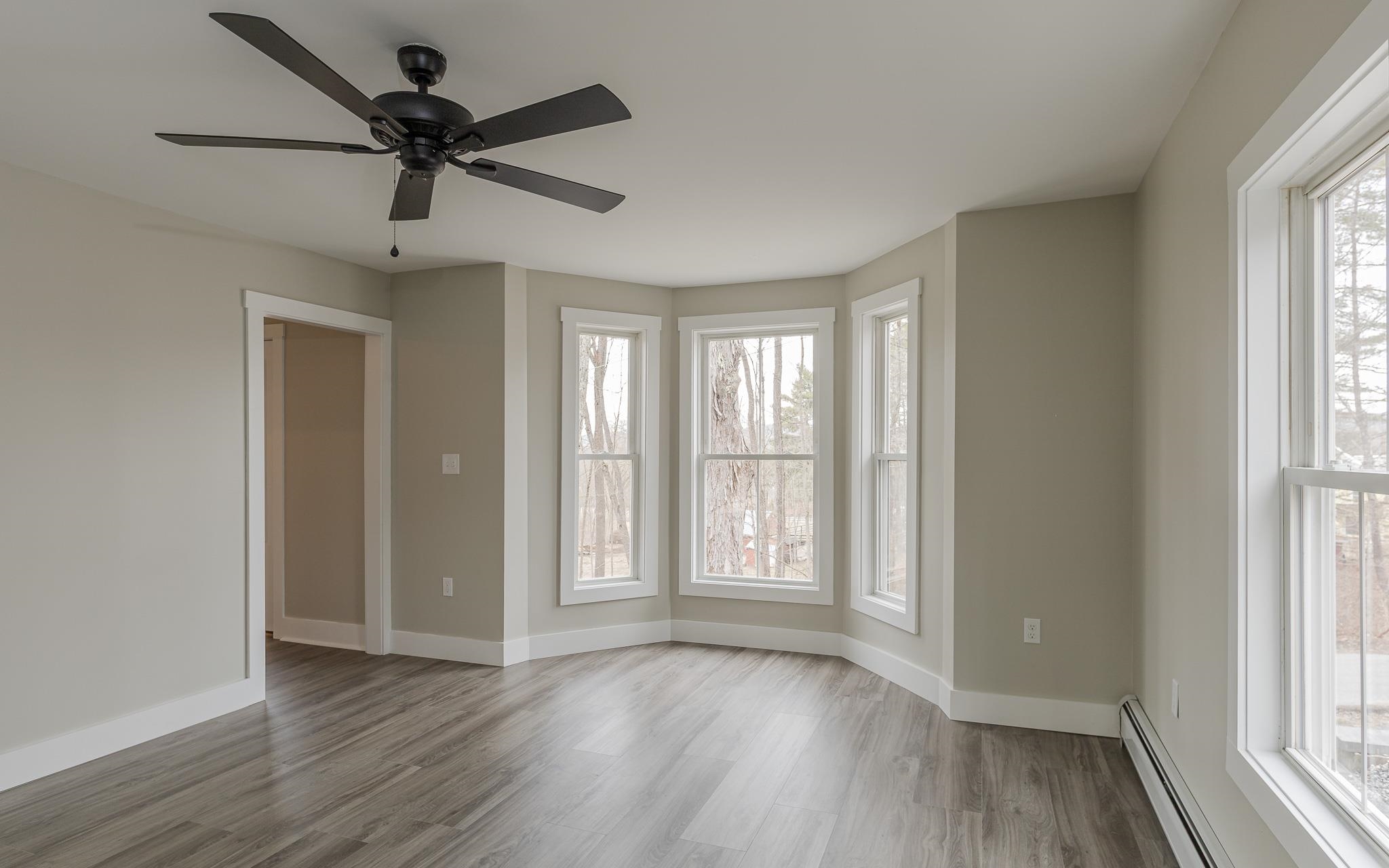 10 Hillside Ave, Swanzey, NH 03446