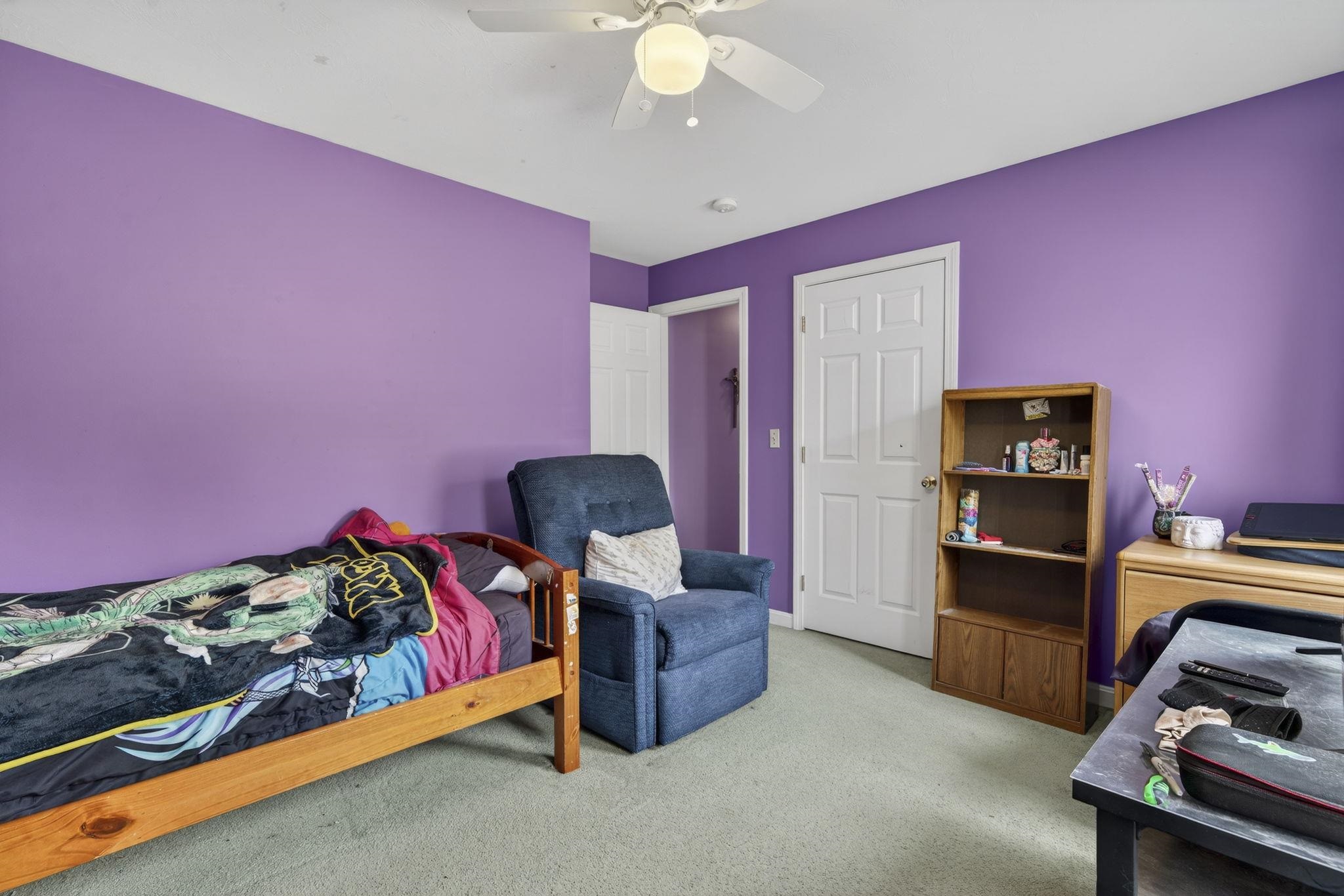 14 Madison Cir, Hillsborough, NH 03244