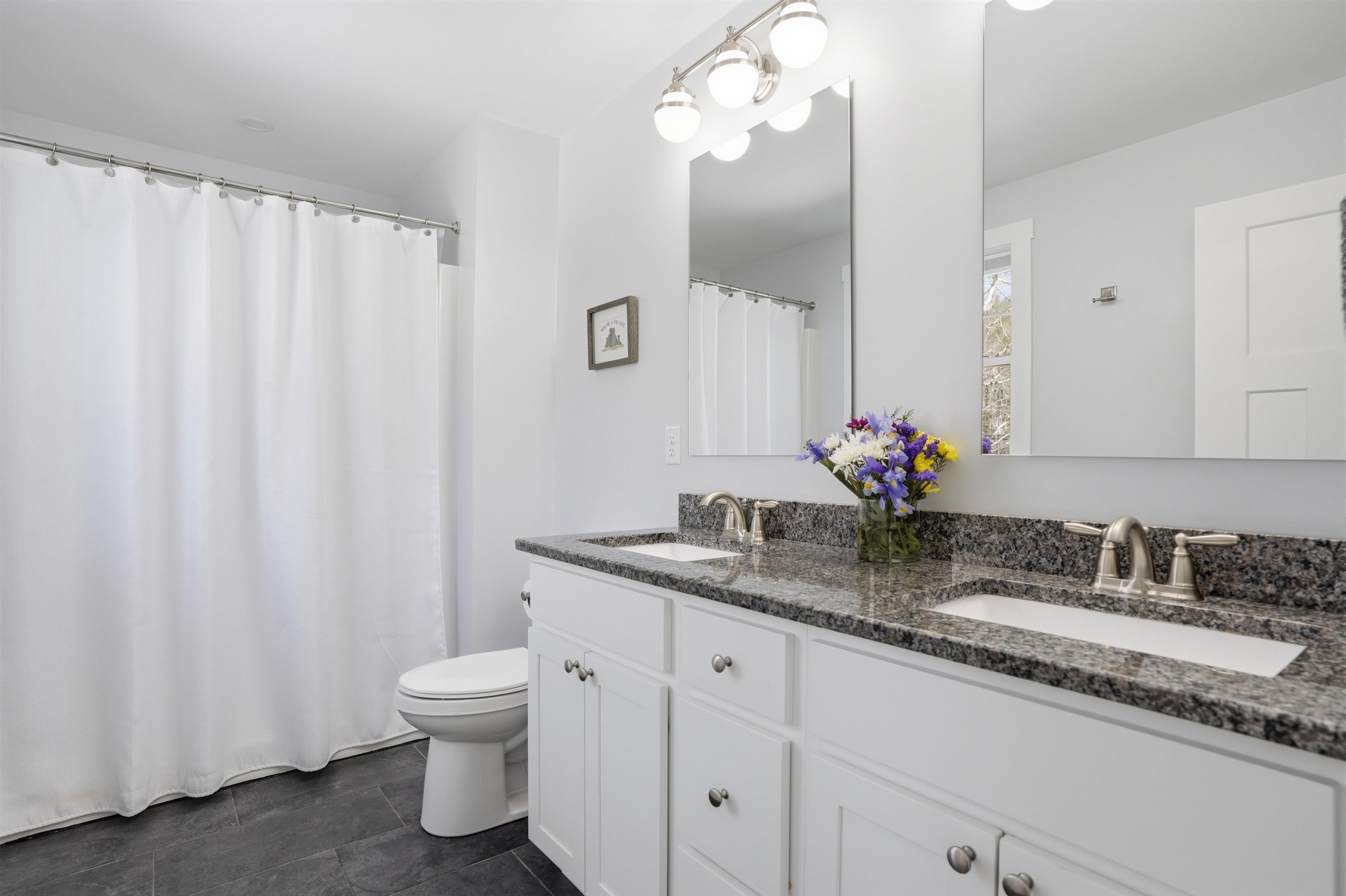 69 Priest Rd, Nottingham, NH 03290