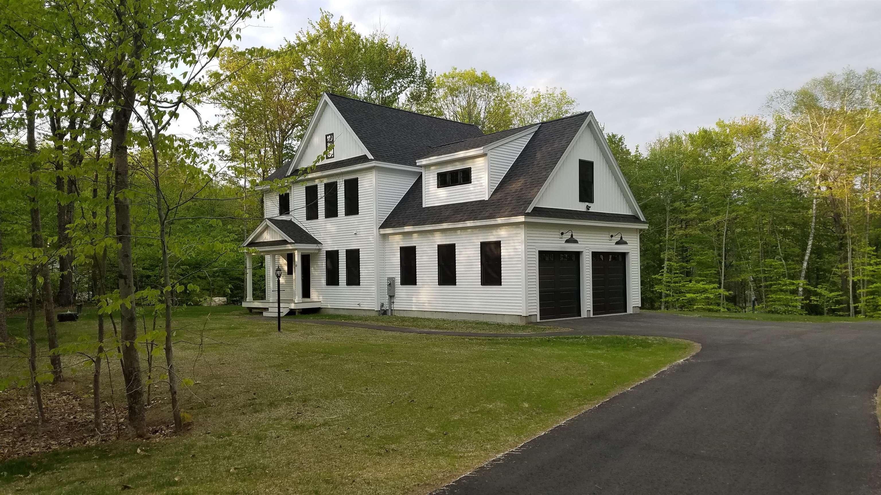 69 Priest Rd, Nottingham, NH 03290