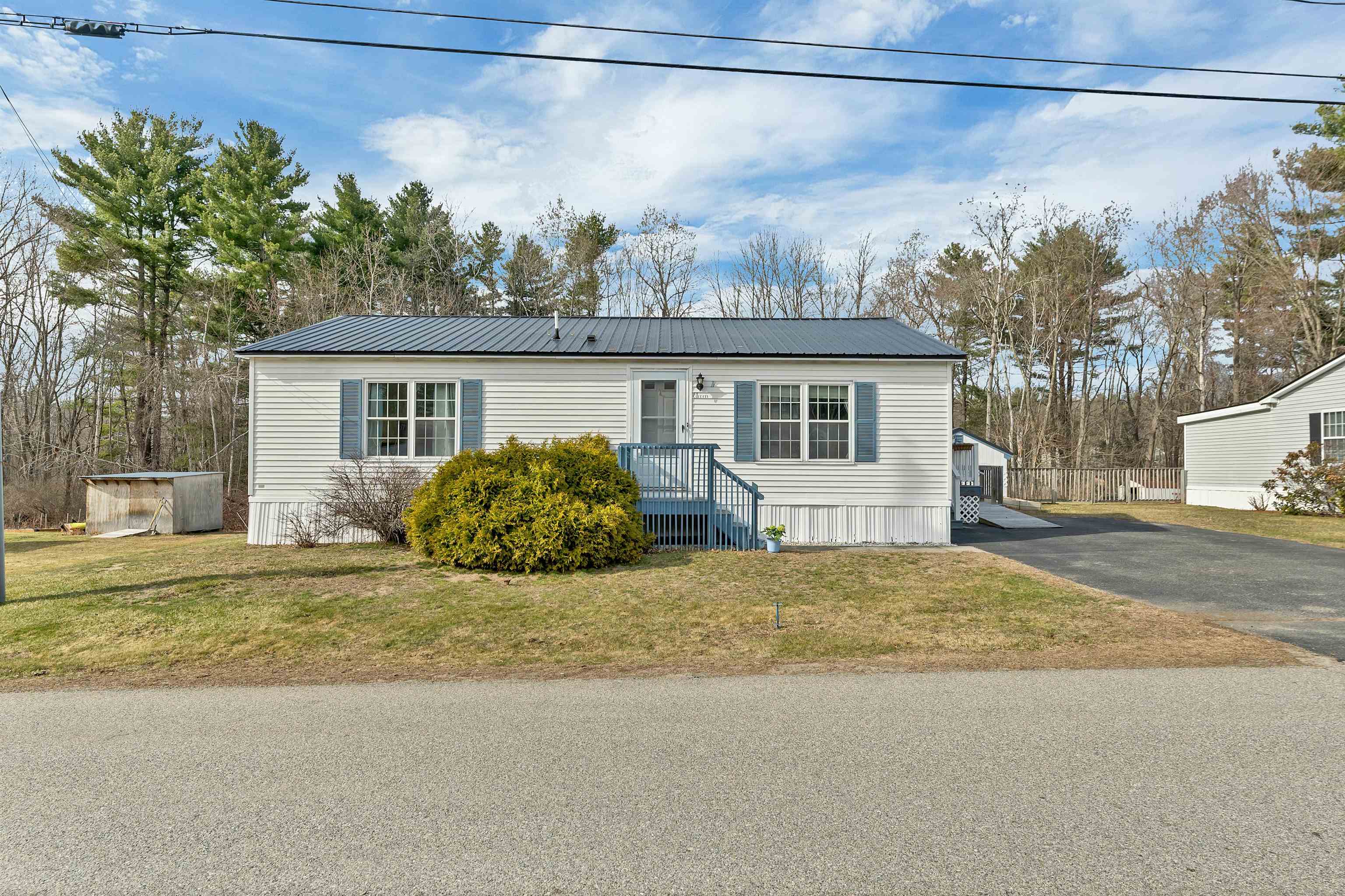 11 A St, Seabrook, NH 03874