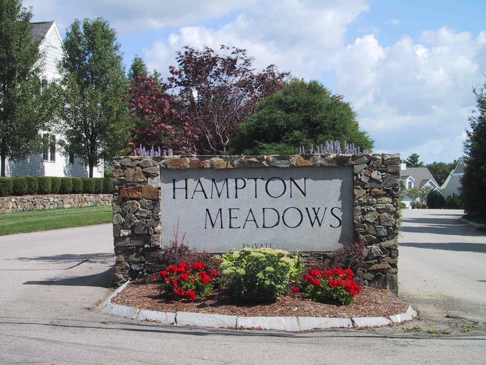MLS 5081528: 33 Hampton Meadows, Hampton NH
