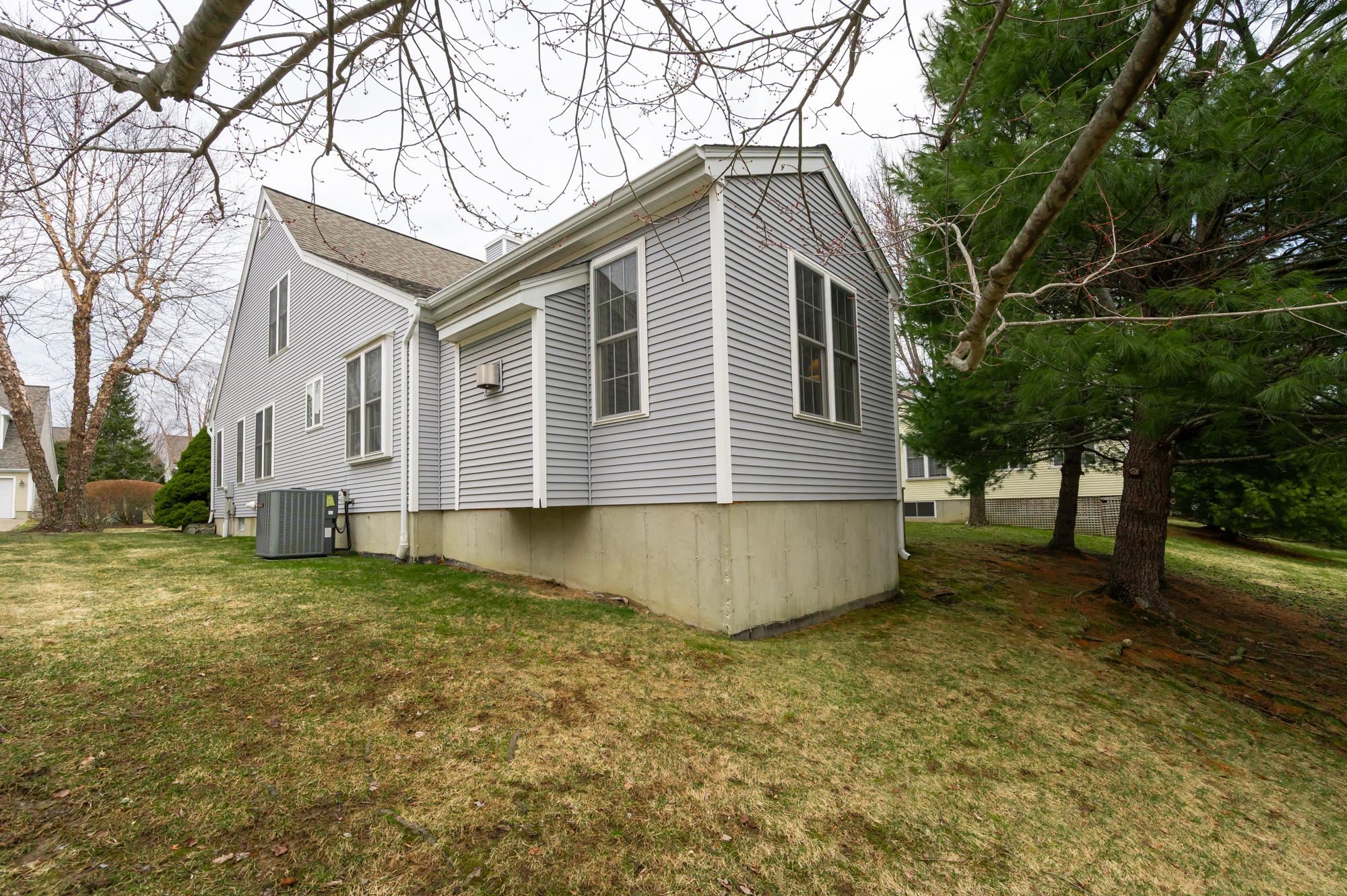 33 Hampton Meadows, Hampton, NH 03842