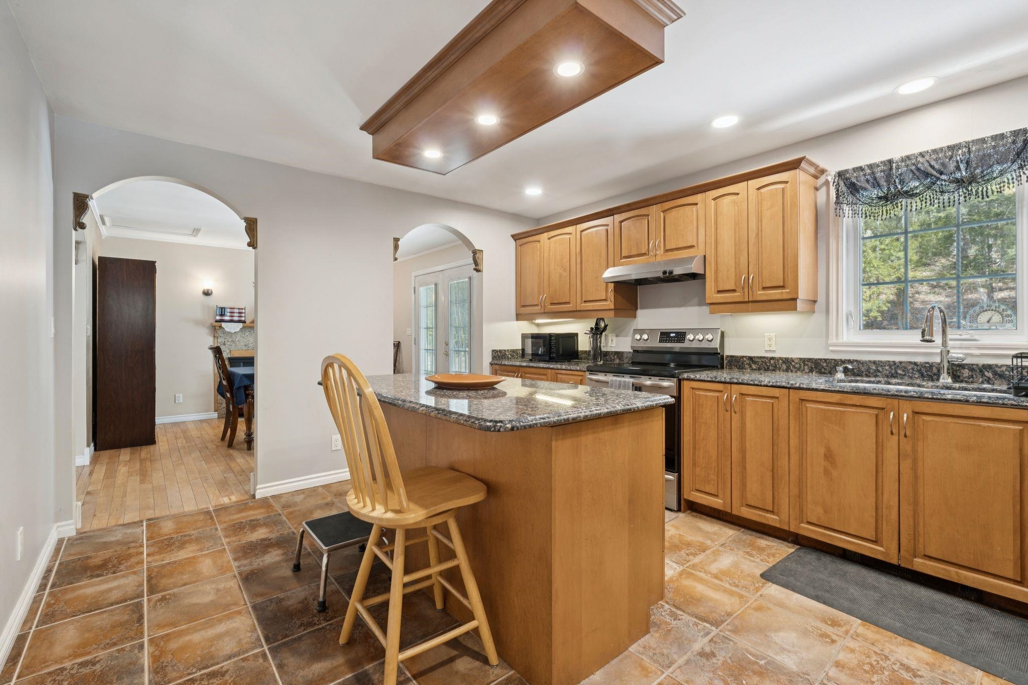 35 Pike Brook Rd, Brookfield, NH 03872