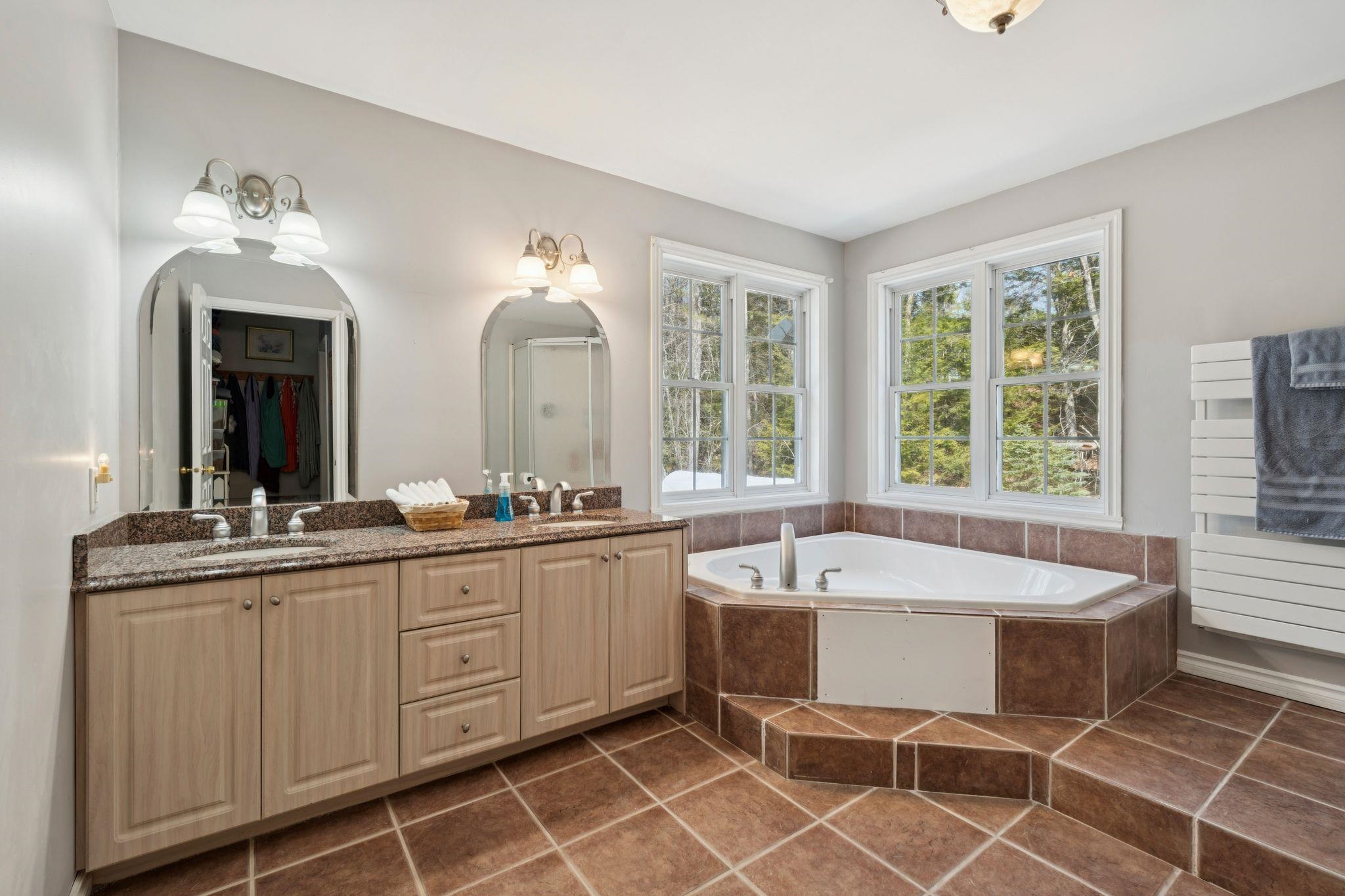 35 Pike Brook Rd, Brookfield, NH 03872