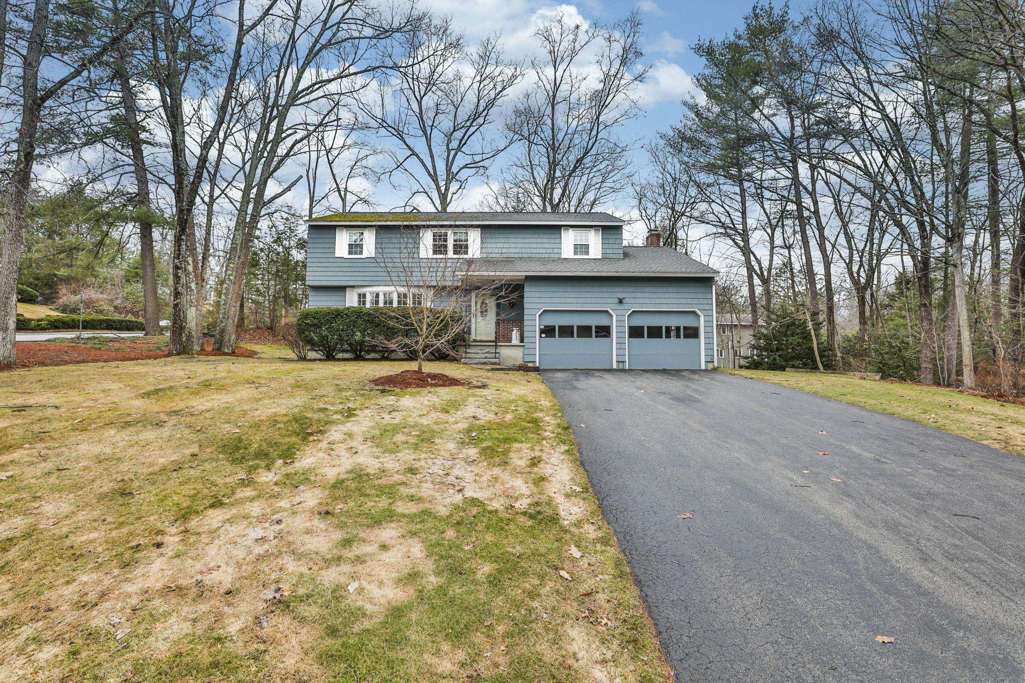 77 Dunbarton Dr, Nashua, NH 03063